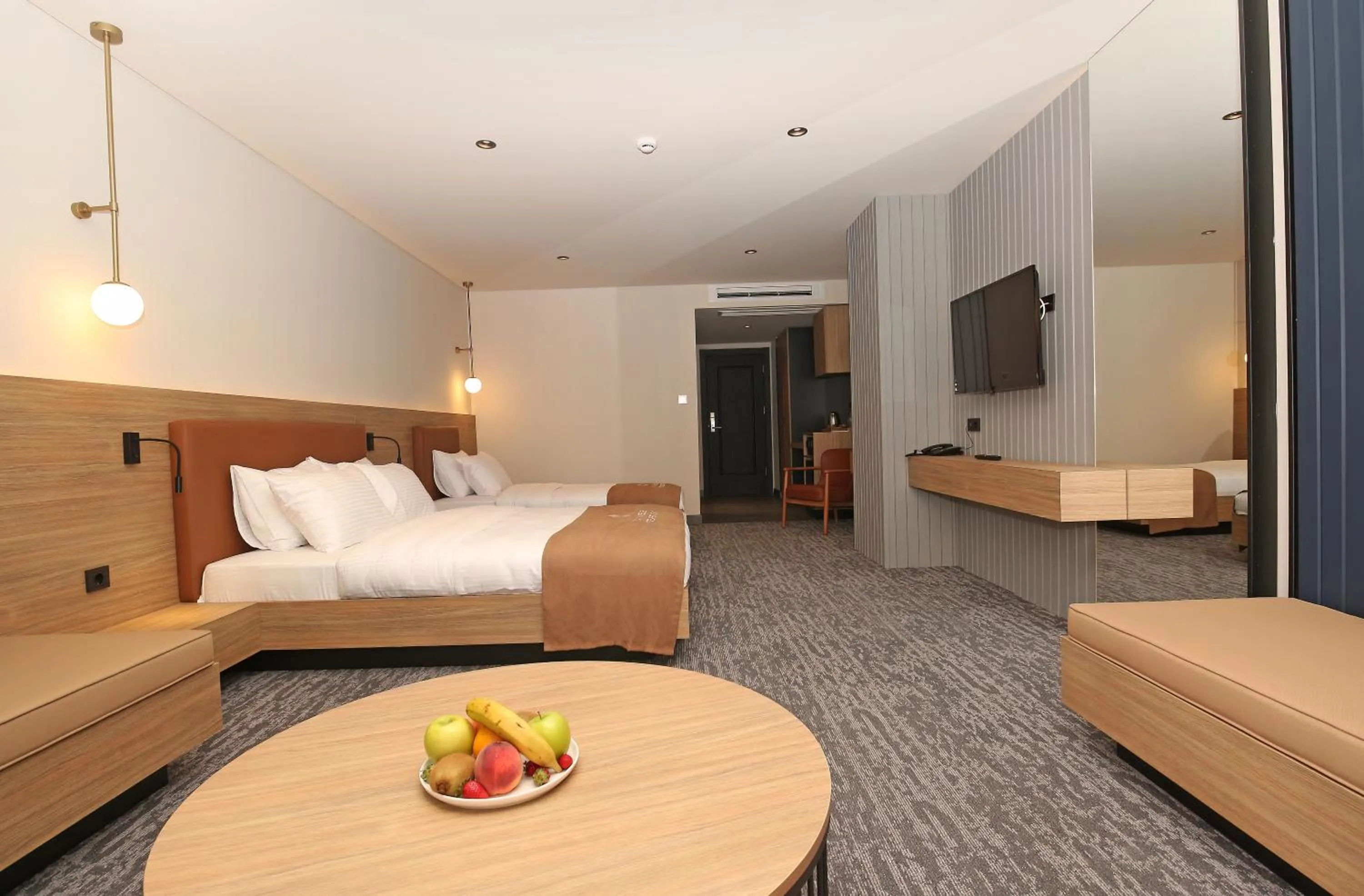 Photo of the whole room, Bed in İnanlar City Hotel