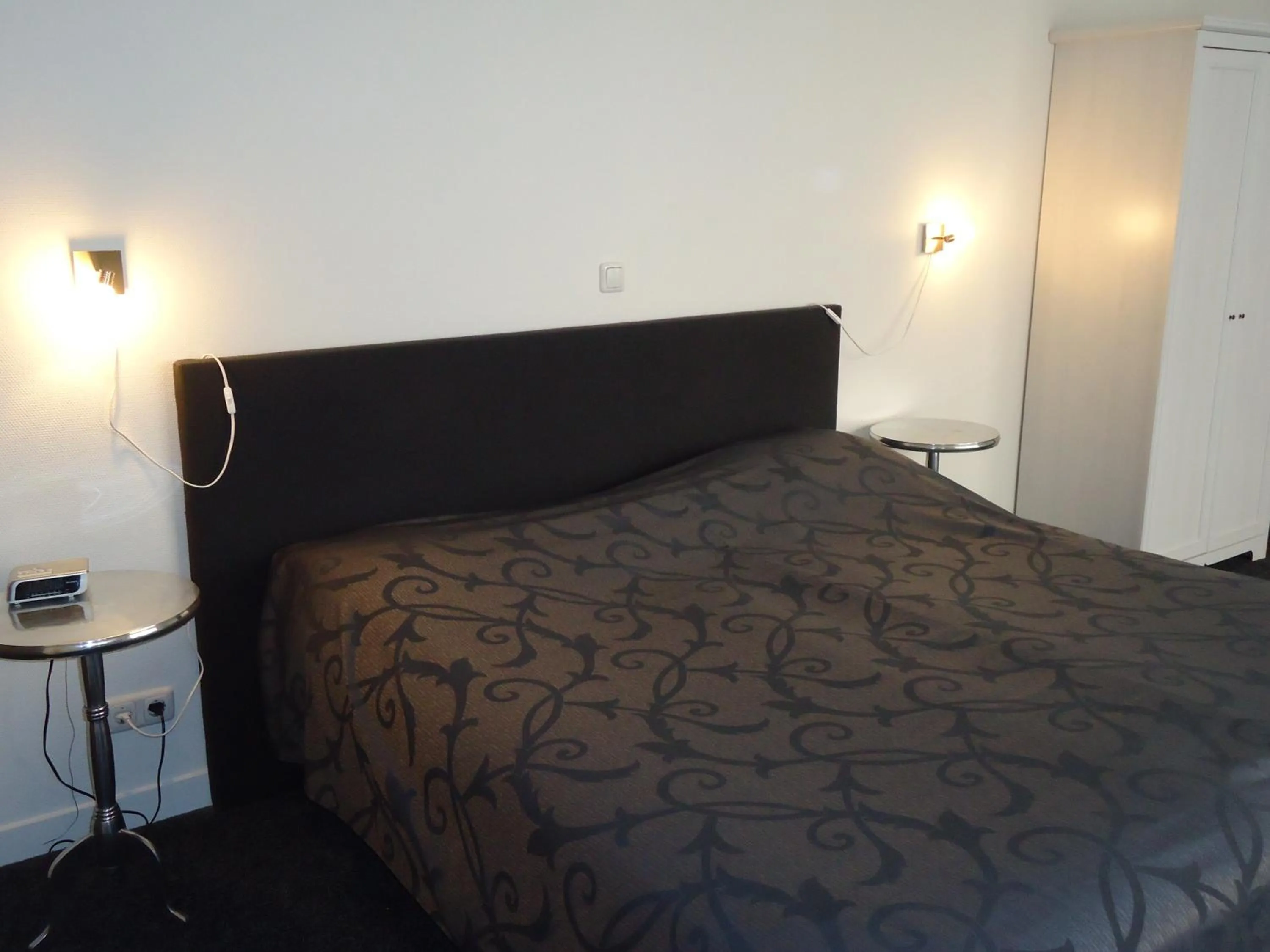 Bed in Hotel Café Restaurant De Posthoorn