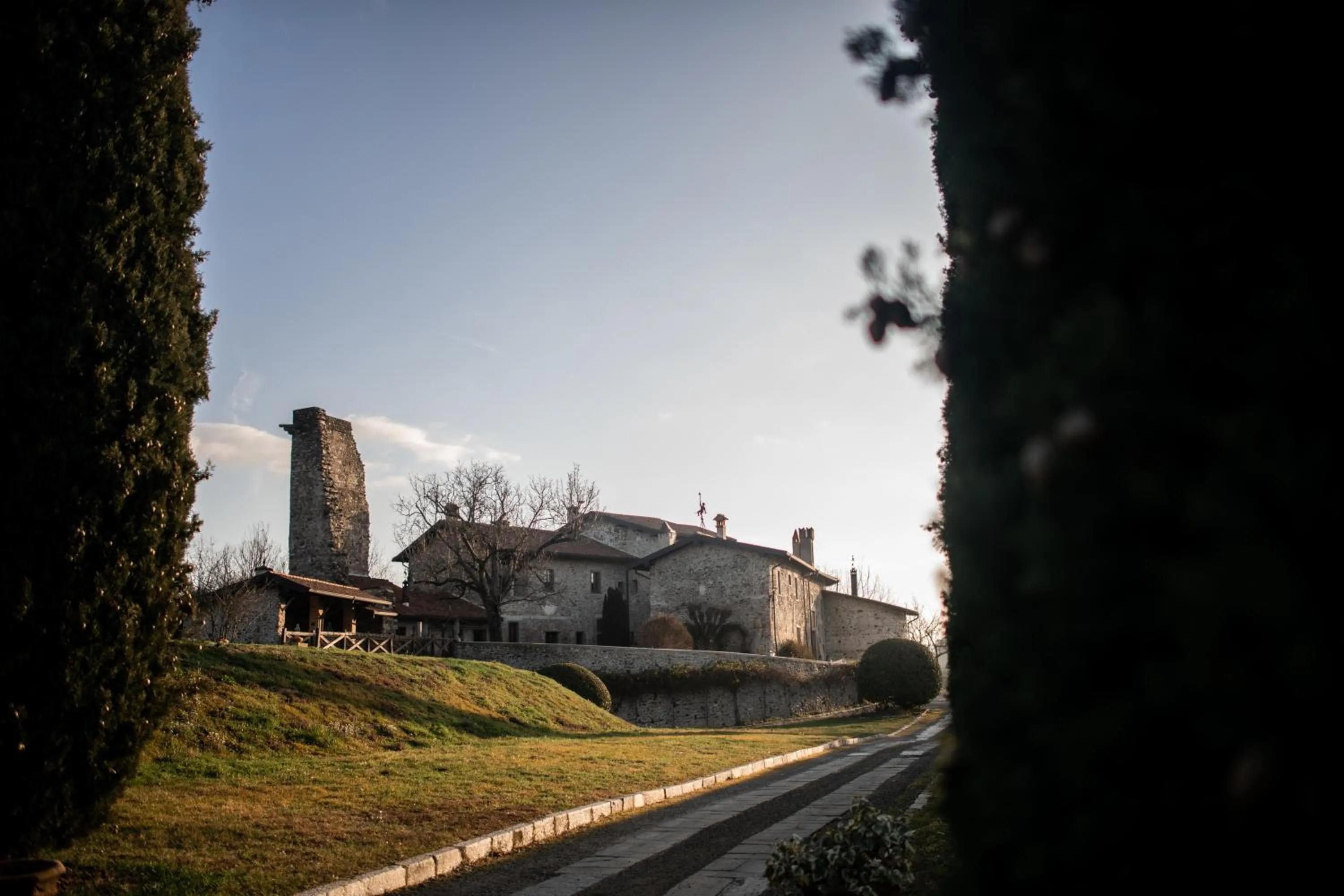 Property building in Castello di Cernusco Lombardone