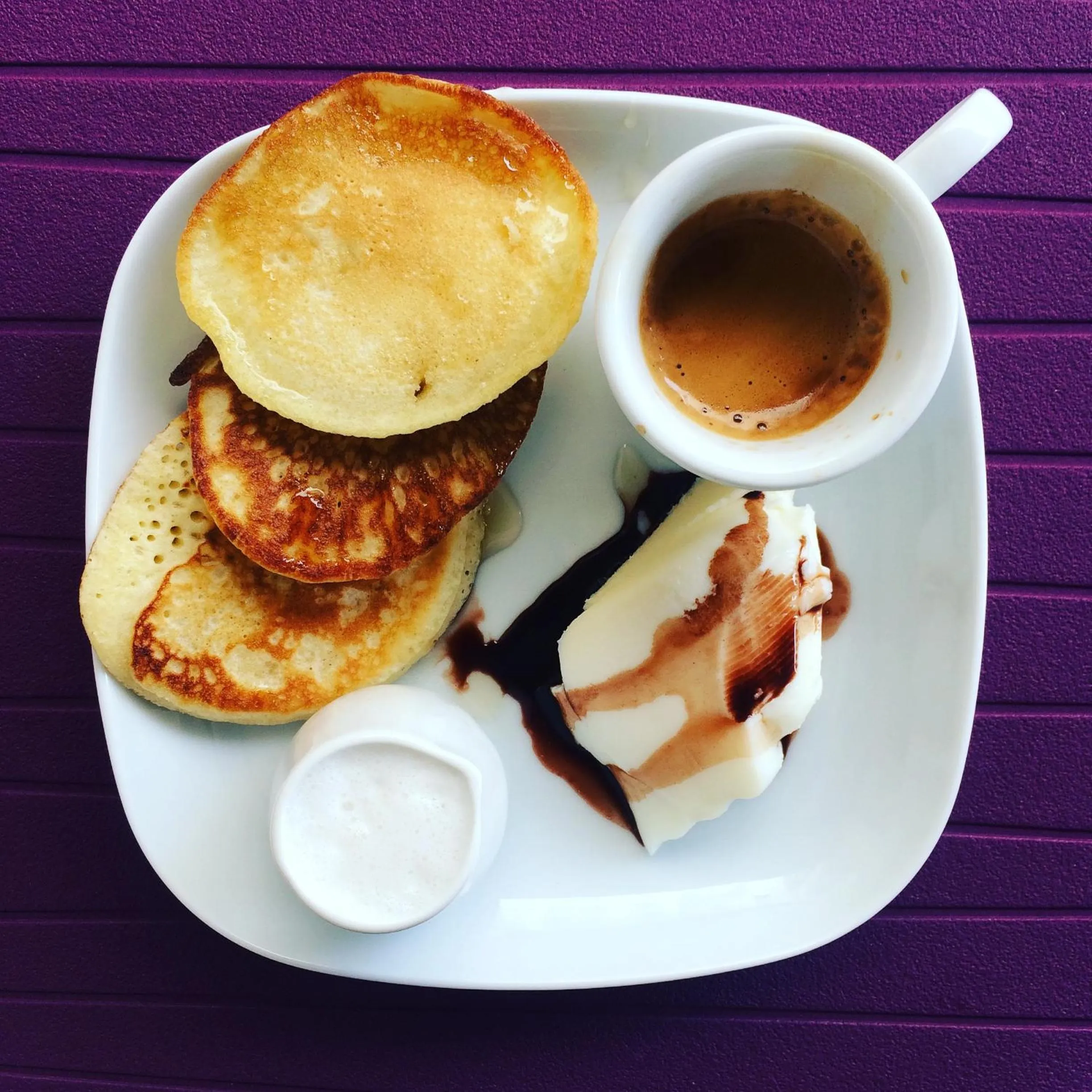 Buffet breakfast in Casa Canale