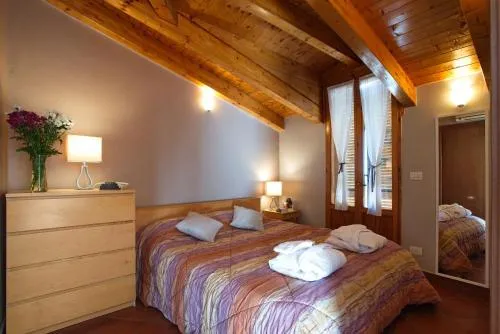 Milan Skyline Apartment in città studi a 1 minuto dal metrò con terrazzo wi-fi e netflix