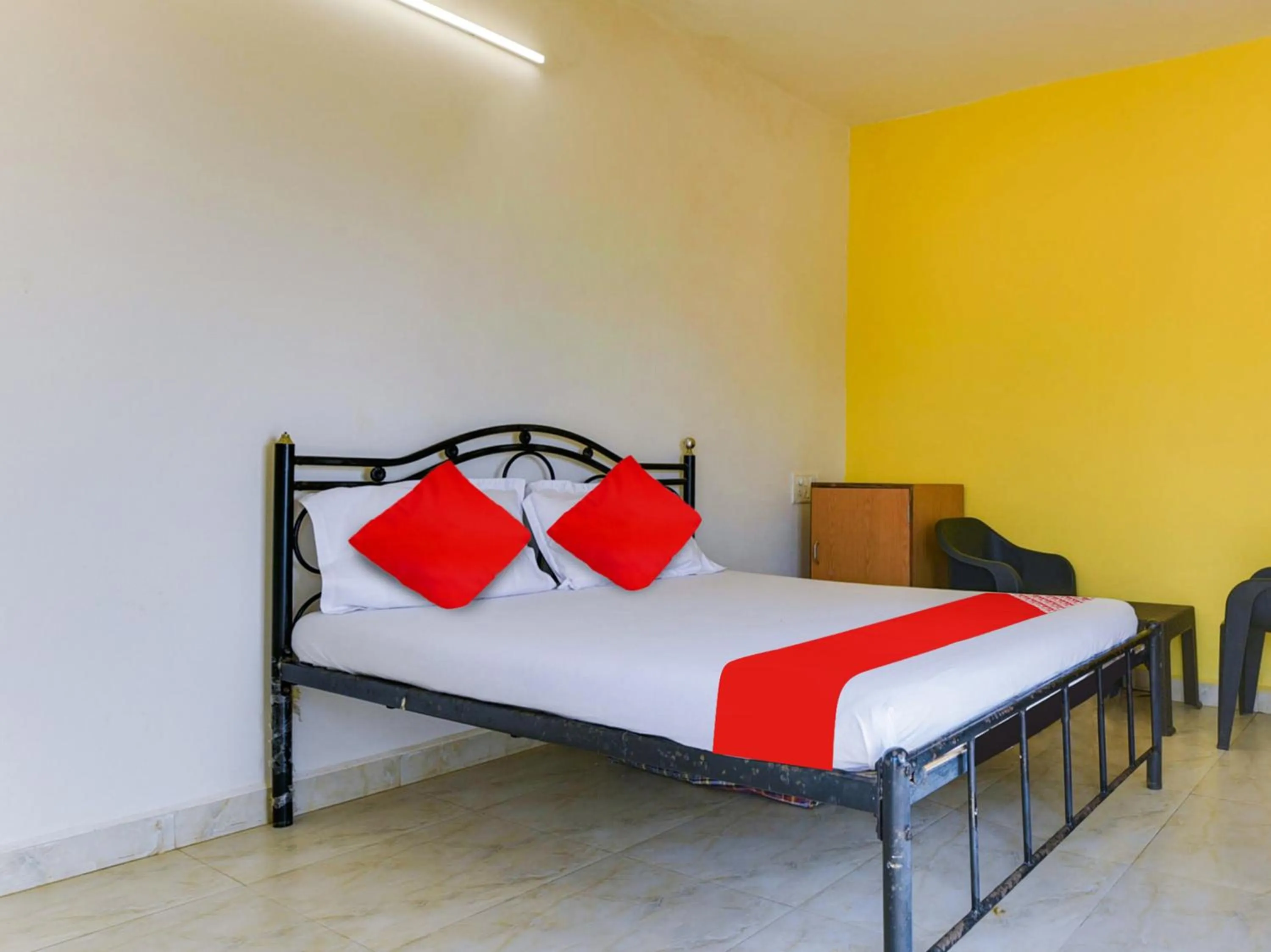 Bedroom in Hotel O Madan Motels