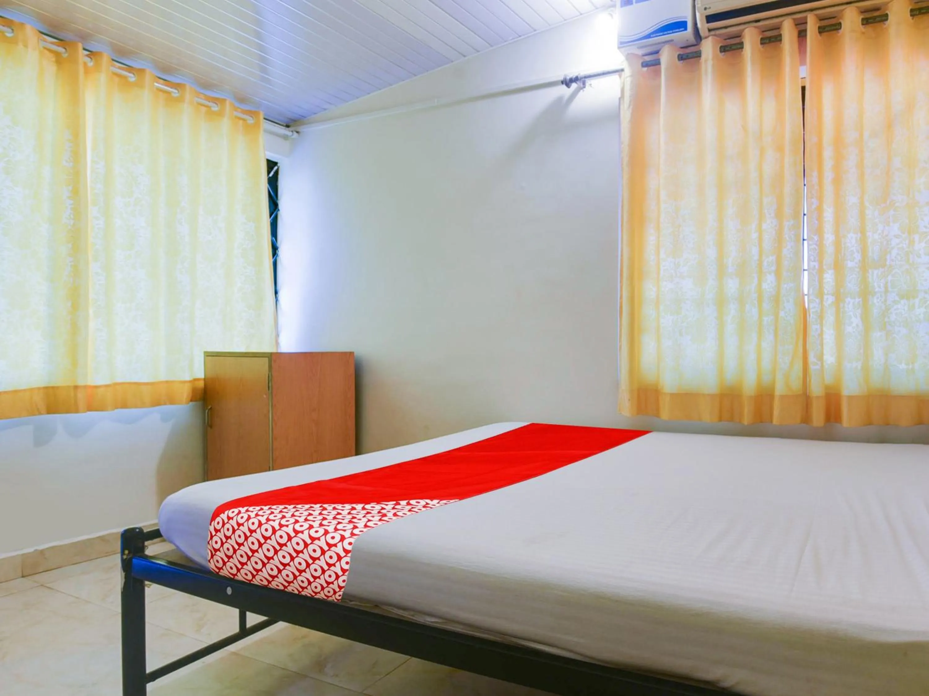 Bedroom in Hotel O Madan Motels