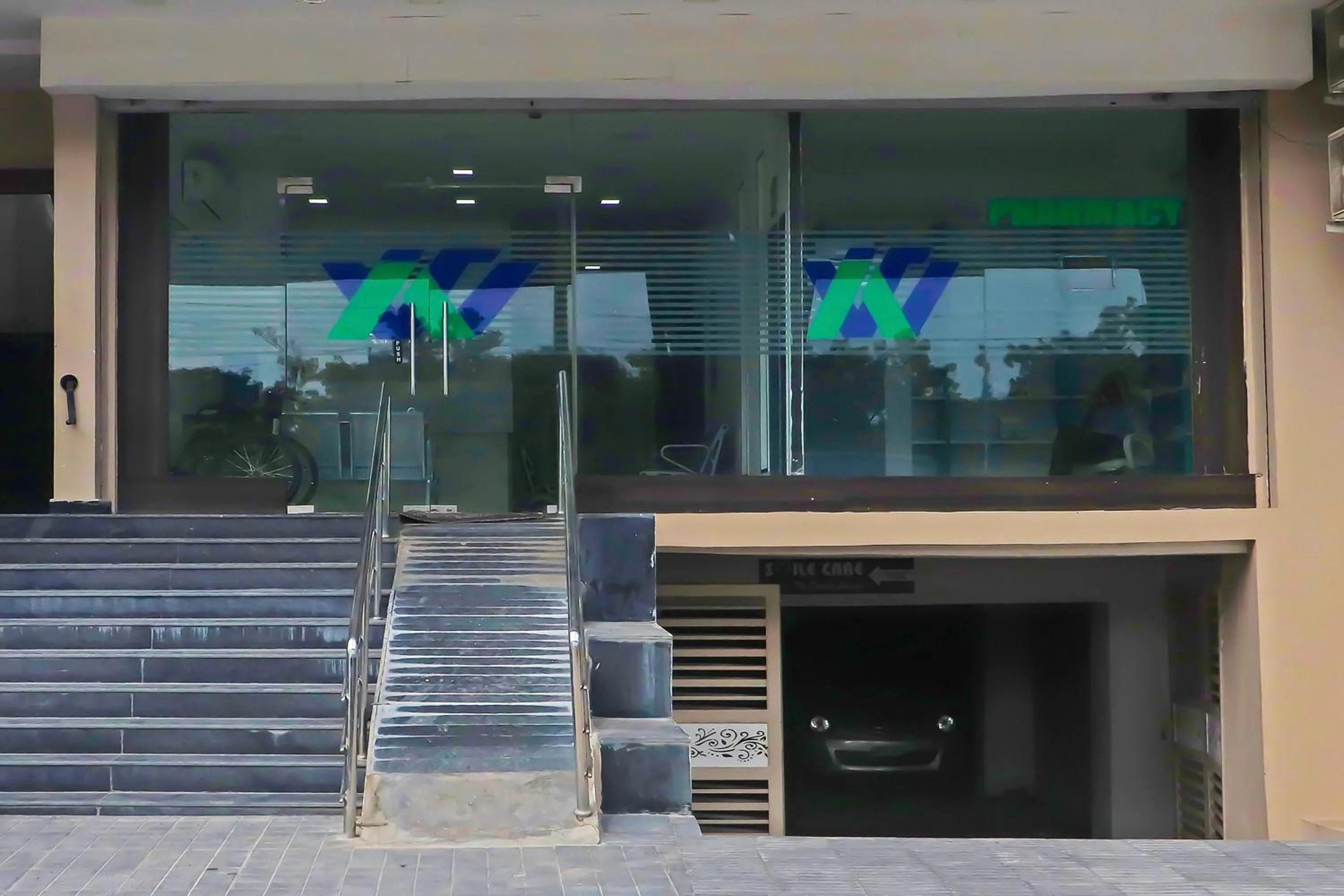 Facade/entrance in Hotel O Ragas Inn