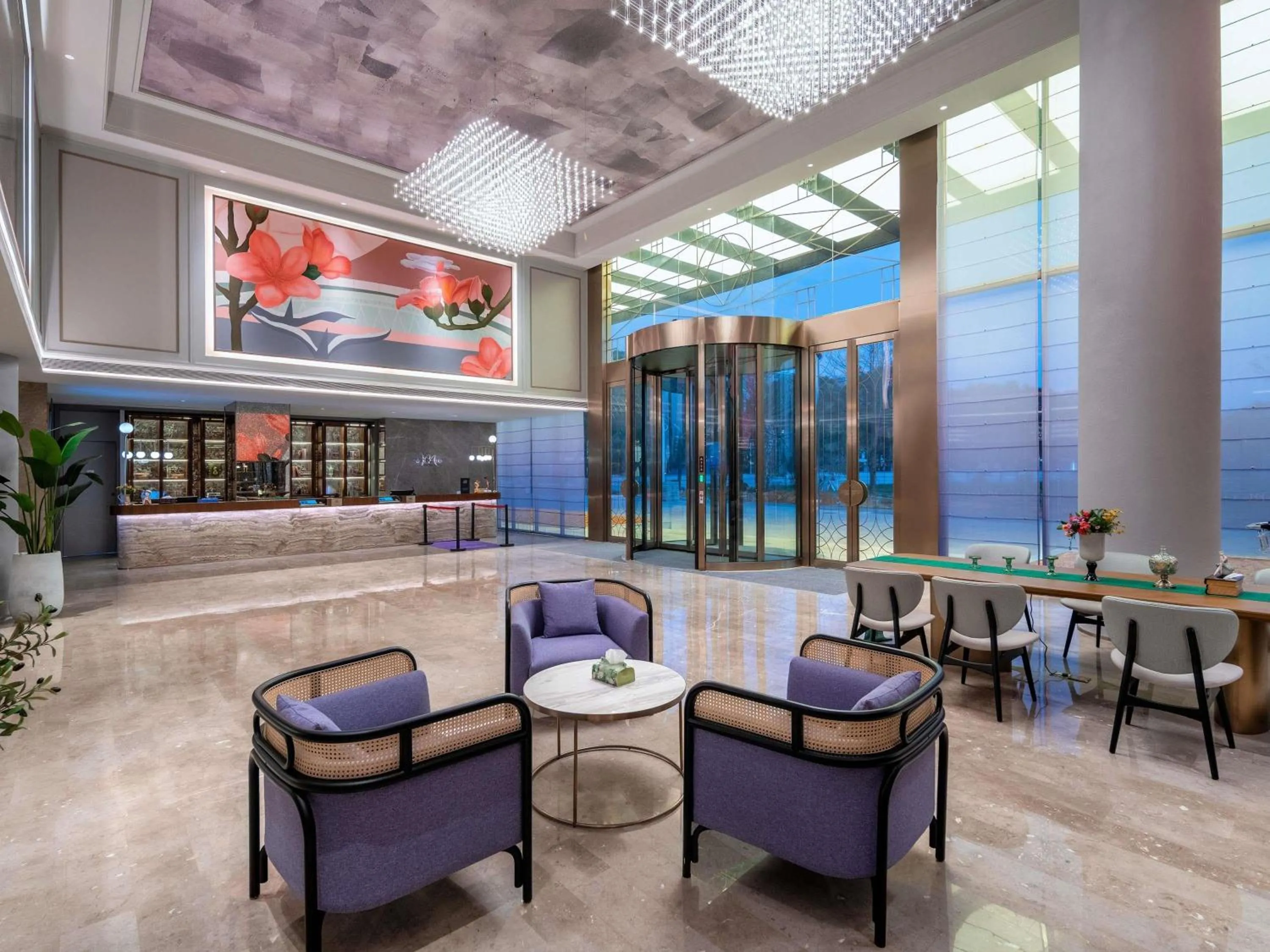 Property building in Mercure Guangzhou Baiyun International Airport - Airport Free Shuttle Bus