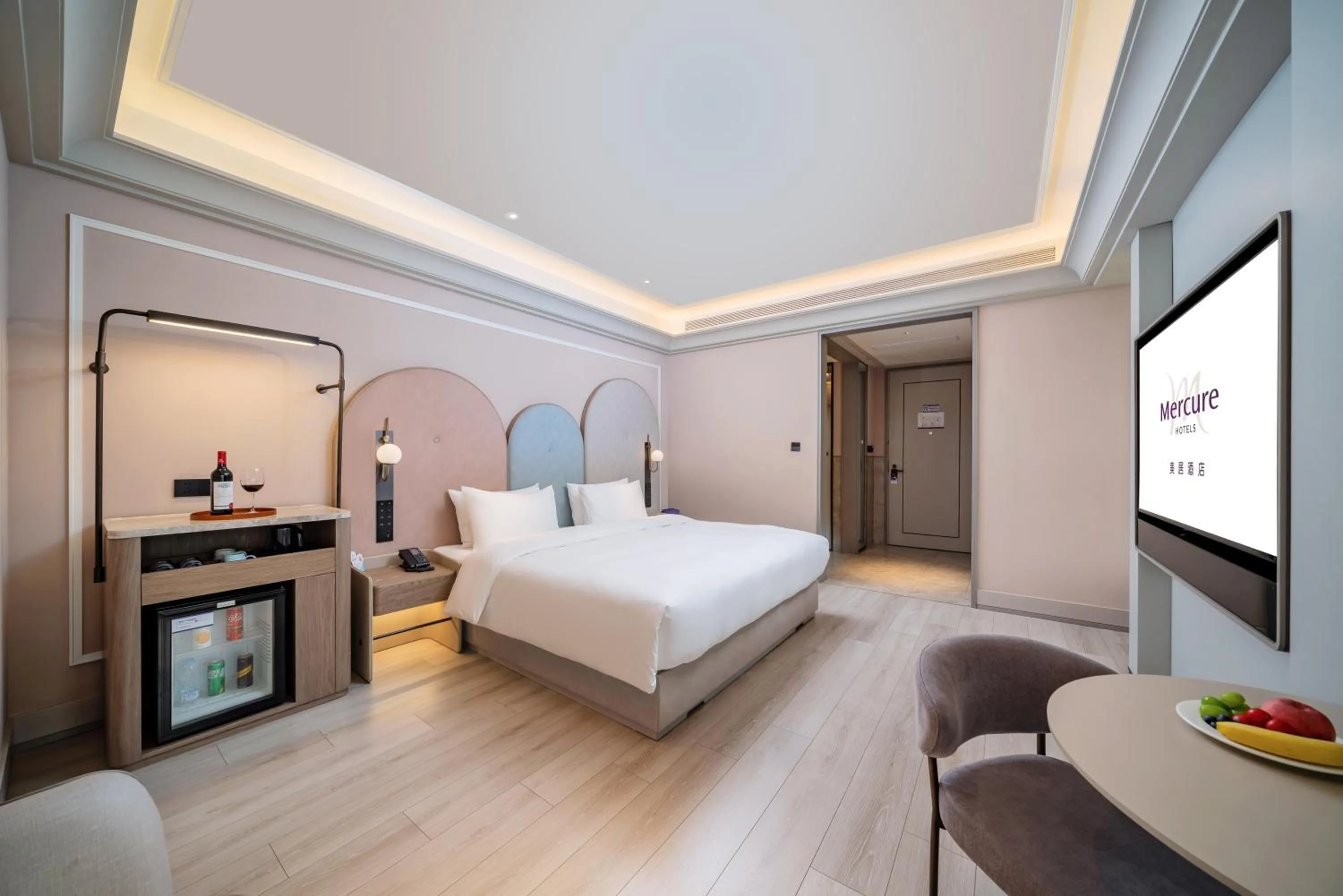 Bed in Mercure Guangzhou Baiyun International Airport - Airport Free Shuttle Bus