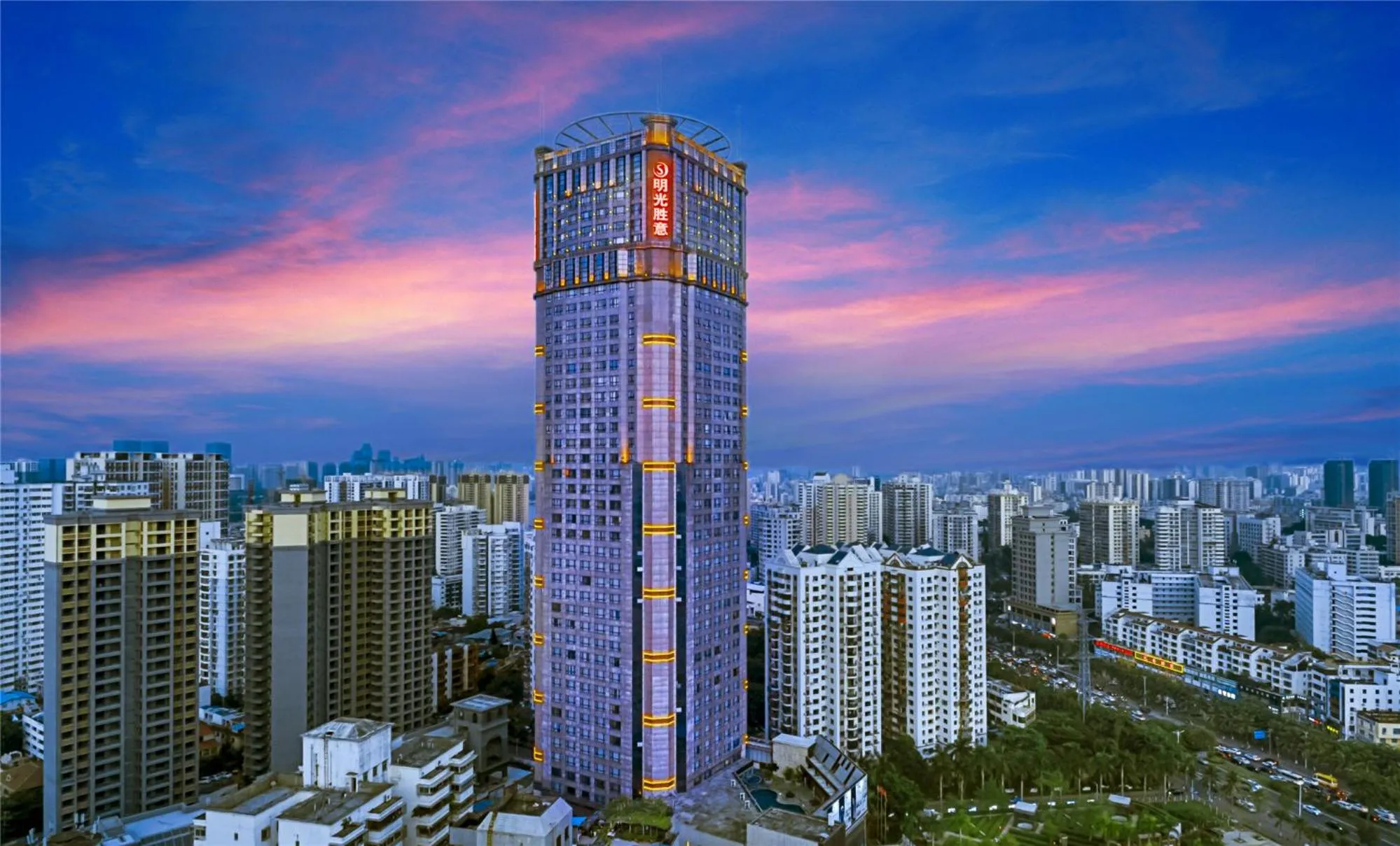 Nearby landmark in Haikou Mingguang Shengyi Hotel