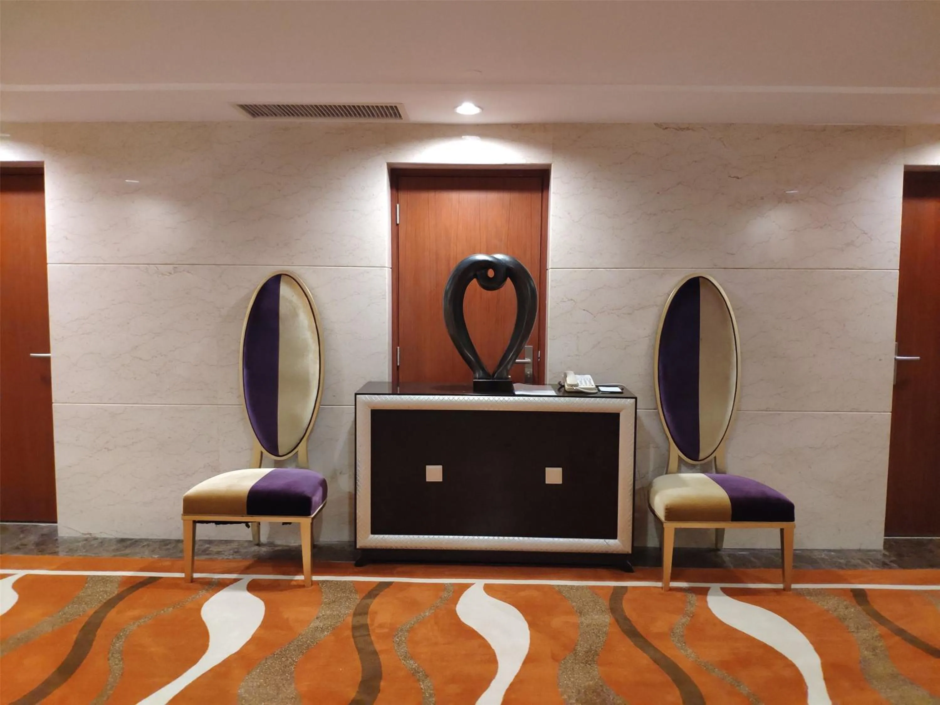 Decorative detail in Haikou Mingguang Shengyi Hotel