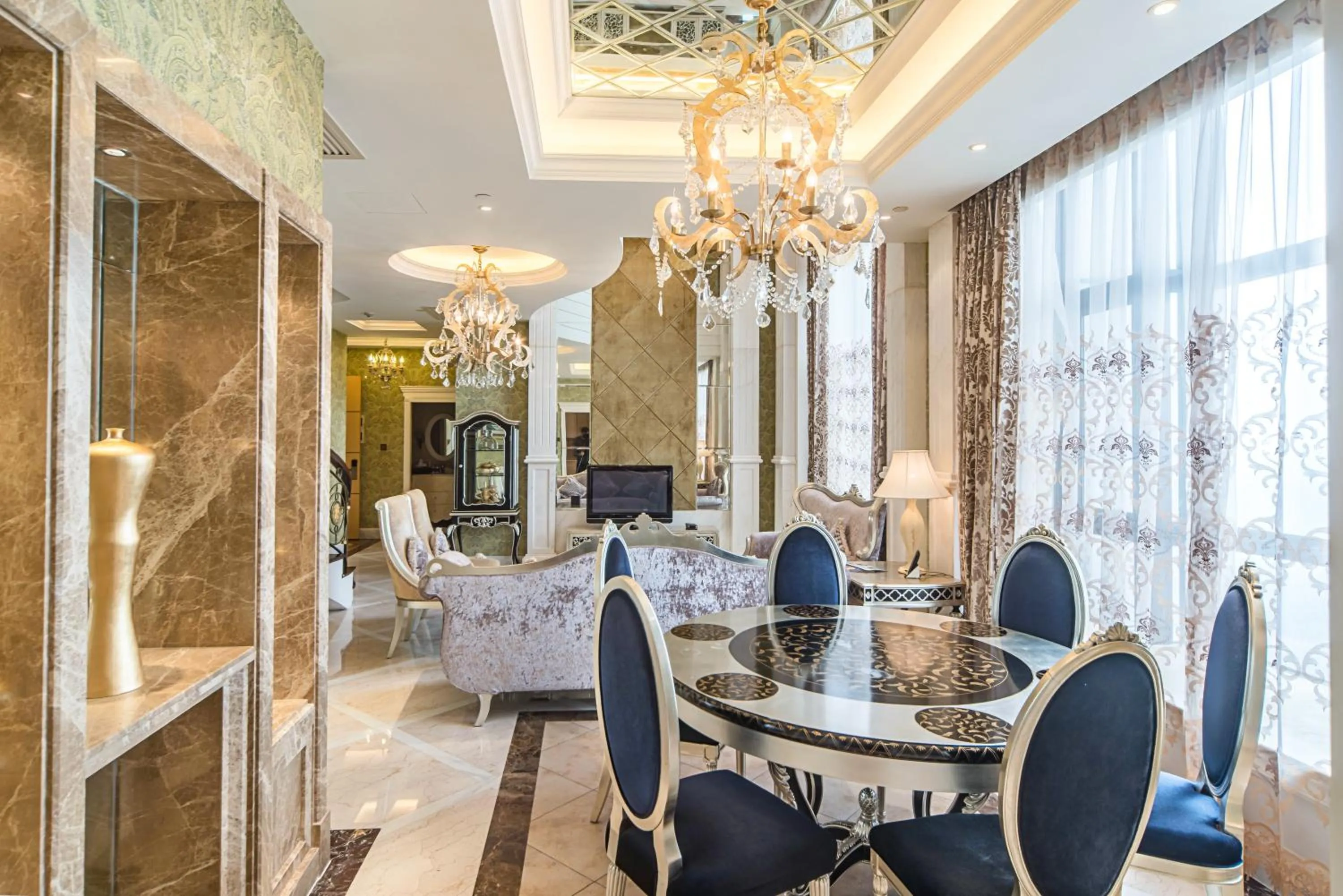 Restaurant/places to eat in Haikou Mingguang Shengyi Hotel