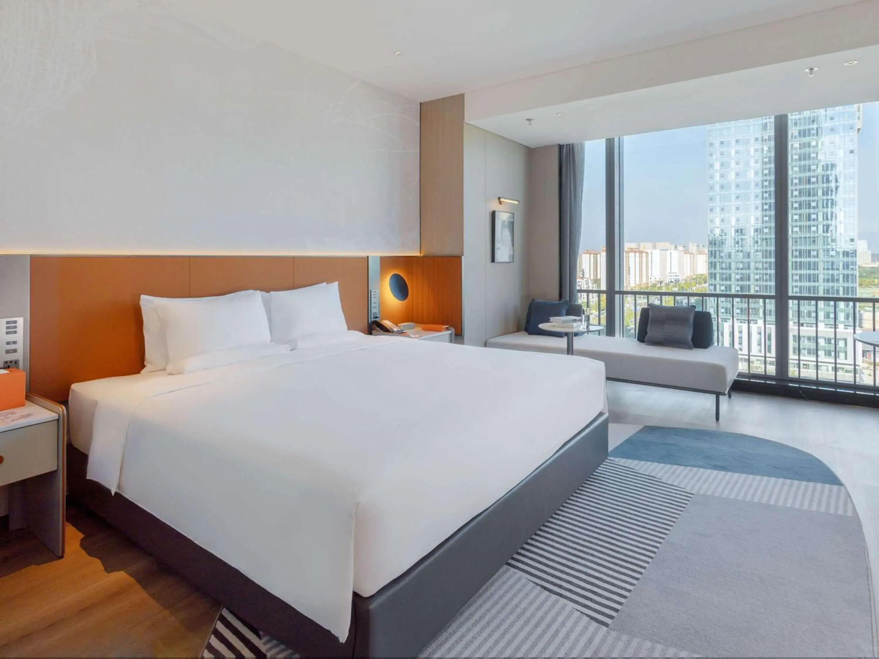 Executive King Room with Lounge Access in Novotel Xi'an Aden Executive King Room with Lounge Access in Novotel Xi'an Aden