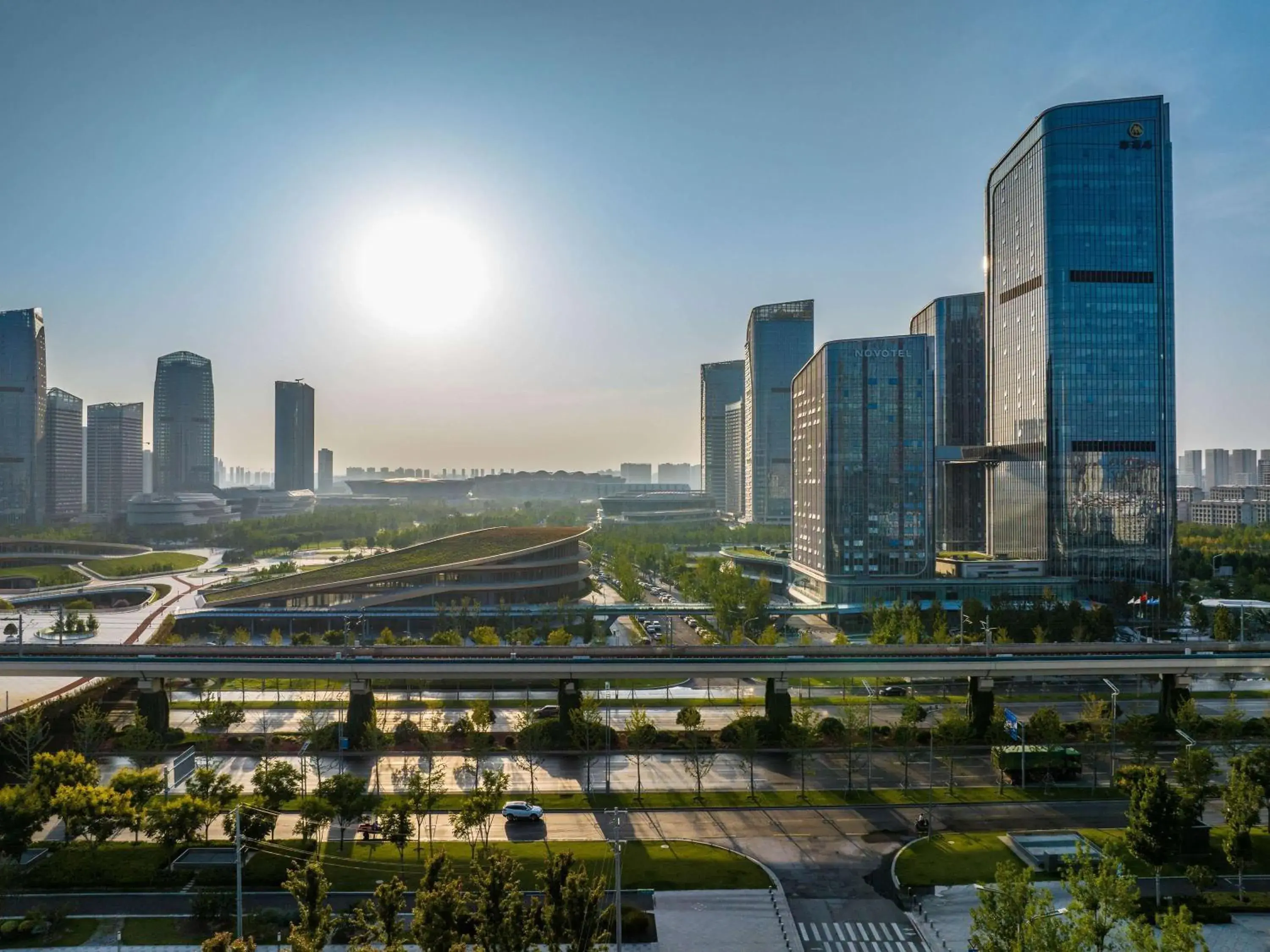 Property building in Novotel Xi'an Aden Property building in Novotel Xi'an Aden