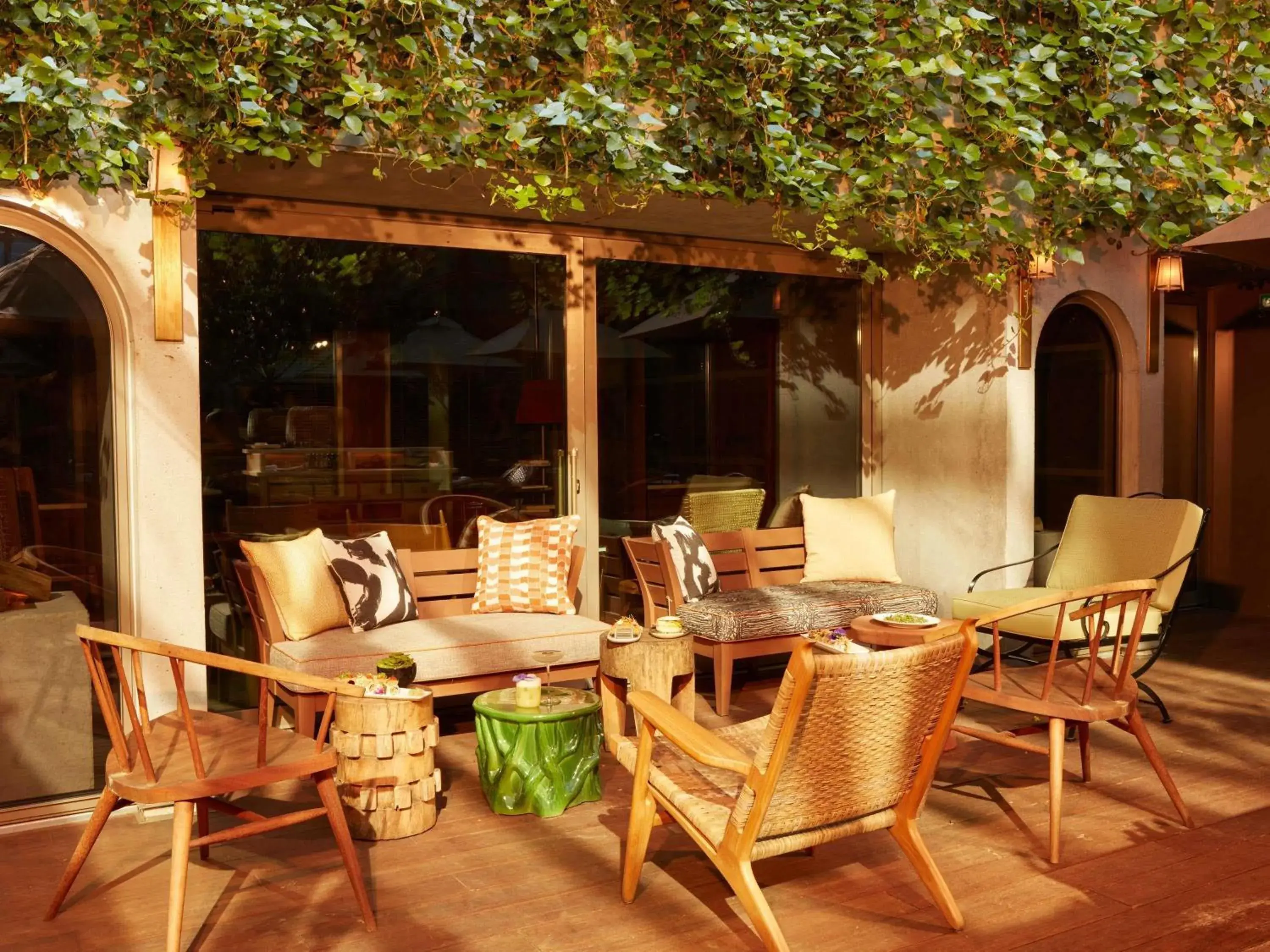 Restaurant/places to eat in Mondrian Bordeaux Les Carmes Restaurant/places to eat in Mondrian Bordeaux Les Carmes