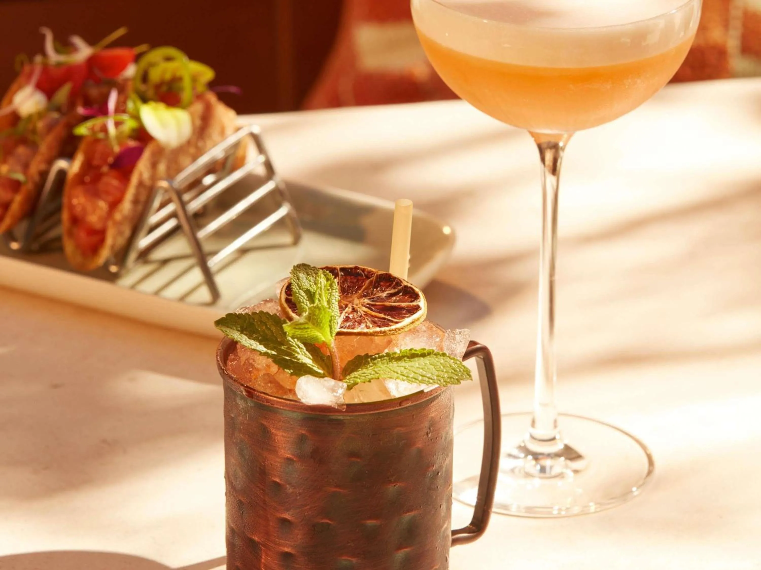 Lounge or bar in Mondrian Bordeaux Les Carmes