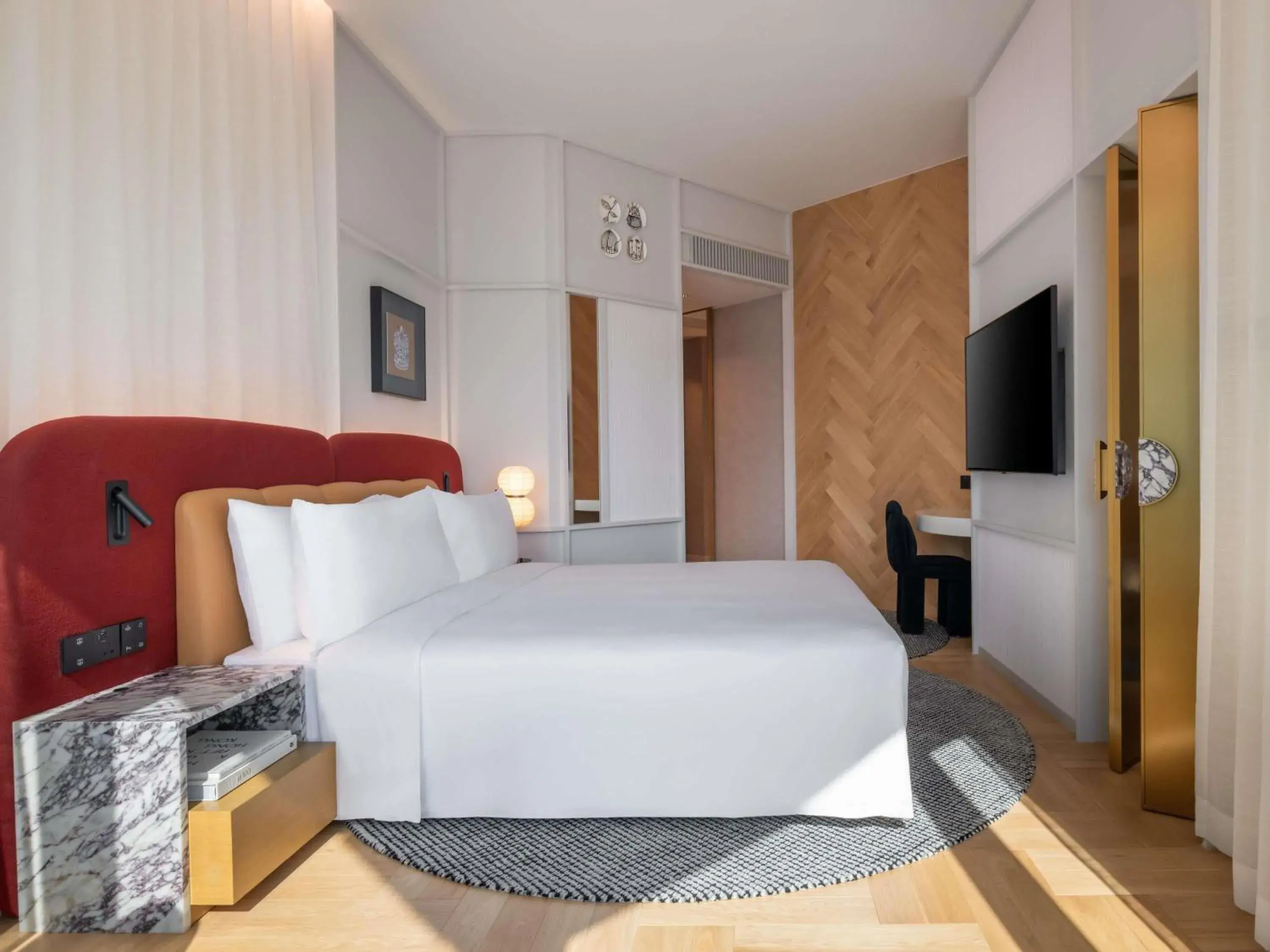 Bedroom, Bed in Mondrian Hong Kong Bedroom, Bed in Mondrian Hong Kong