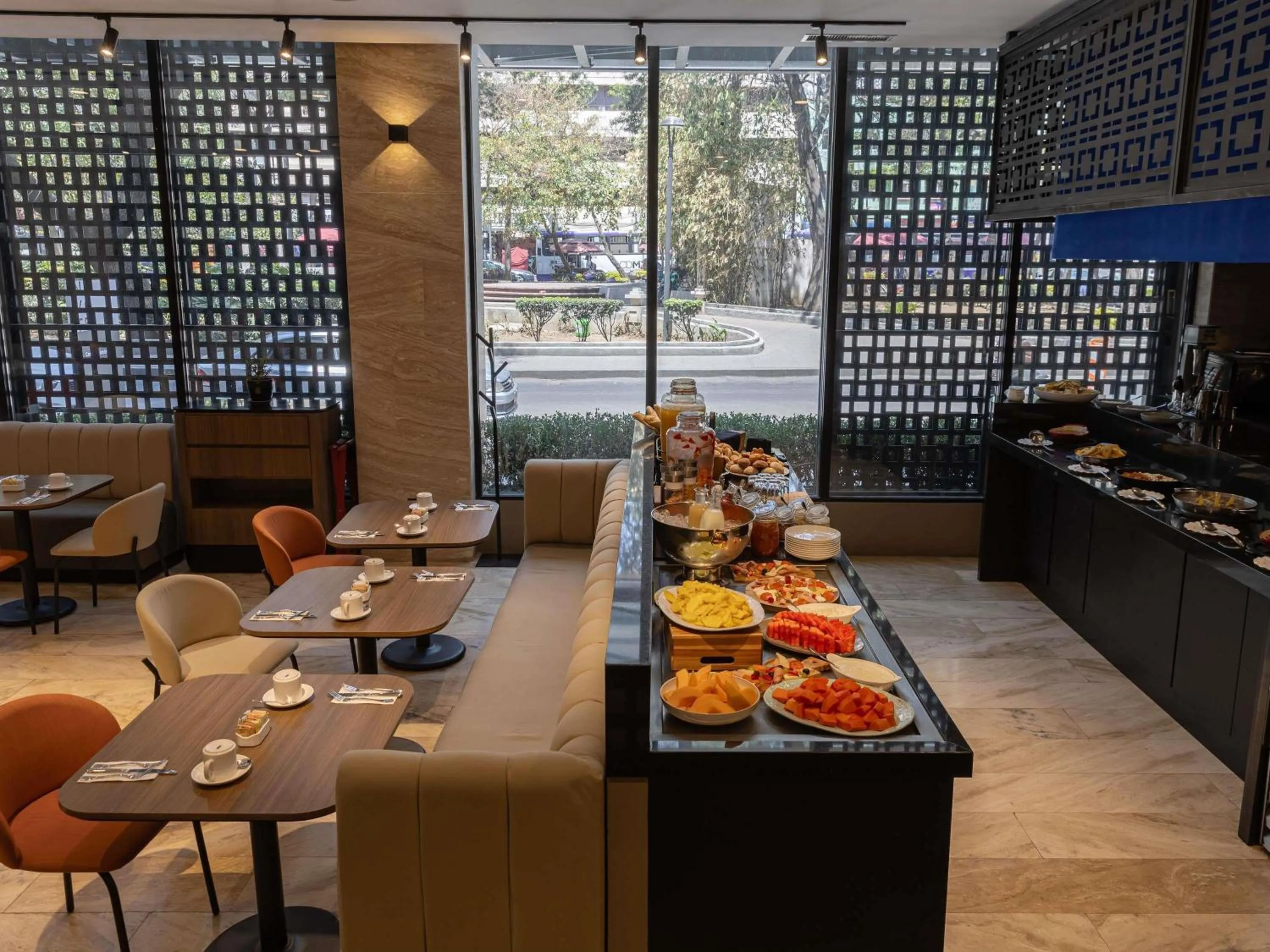 Breakfast in Novotel México City Centro Histórico