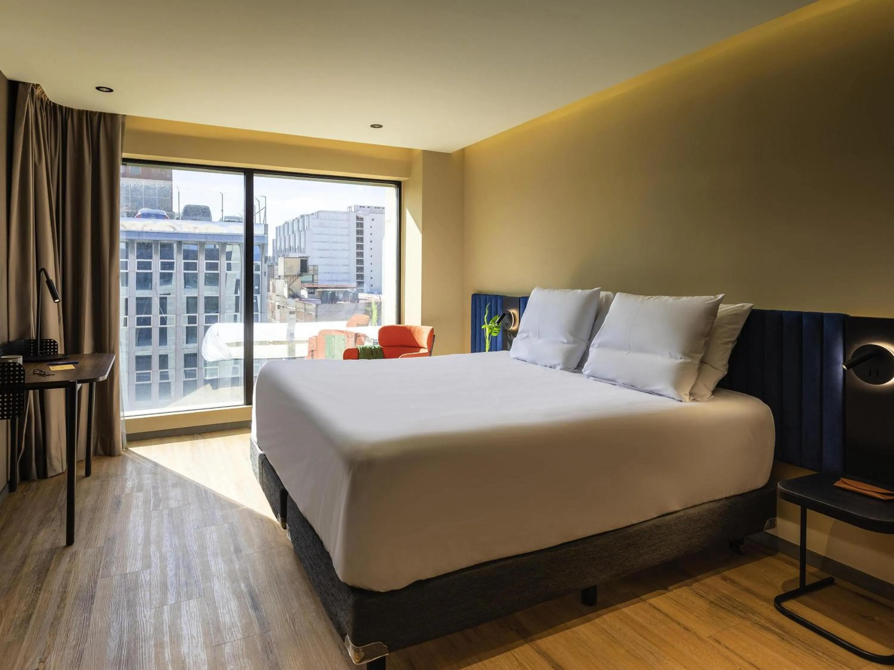 Bedroom, Bed in Novotel México City Centro Histórico