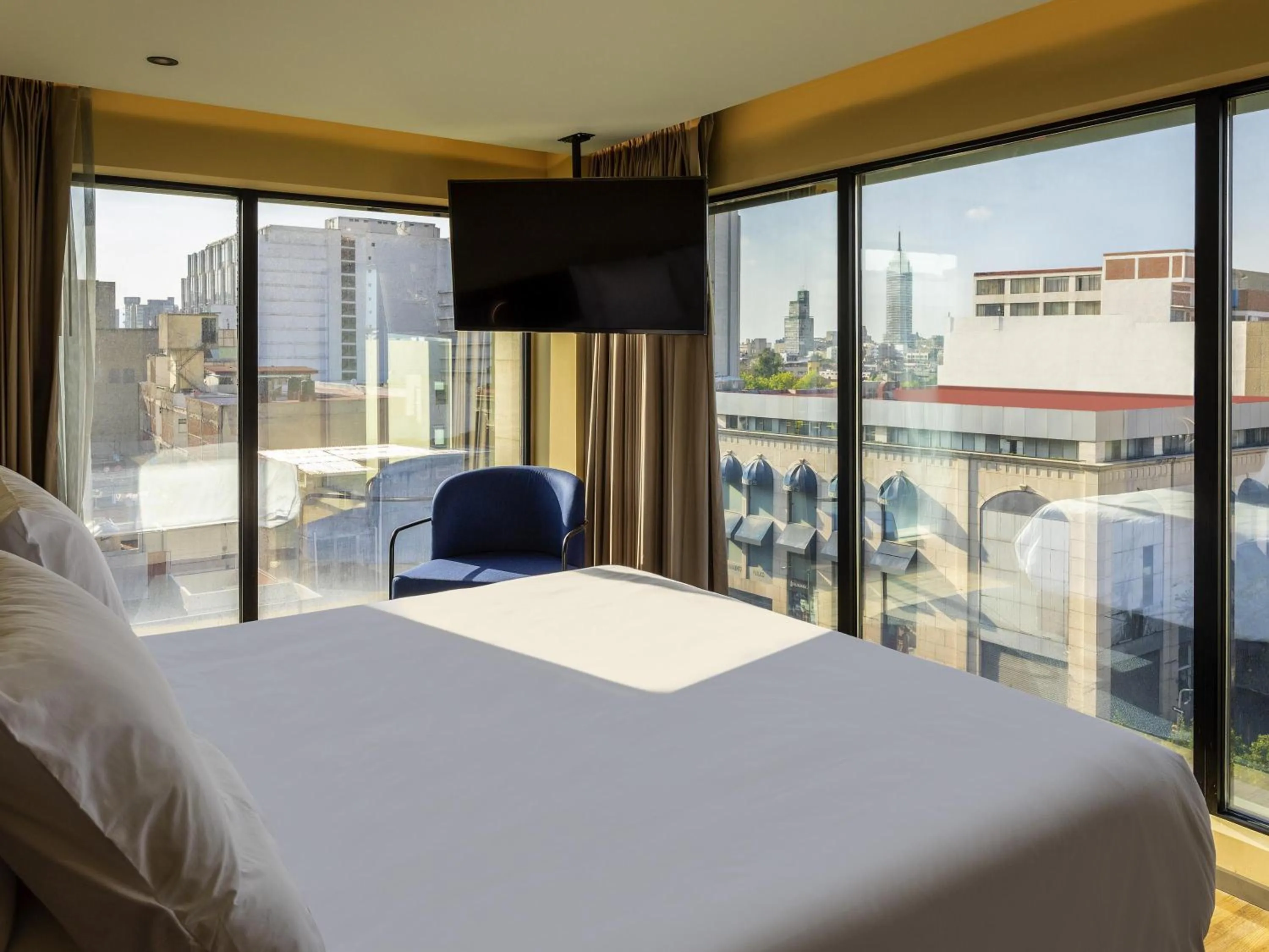 Bedroom, Bed in Novotel México City Centro Histórico