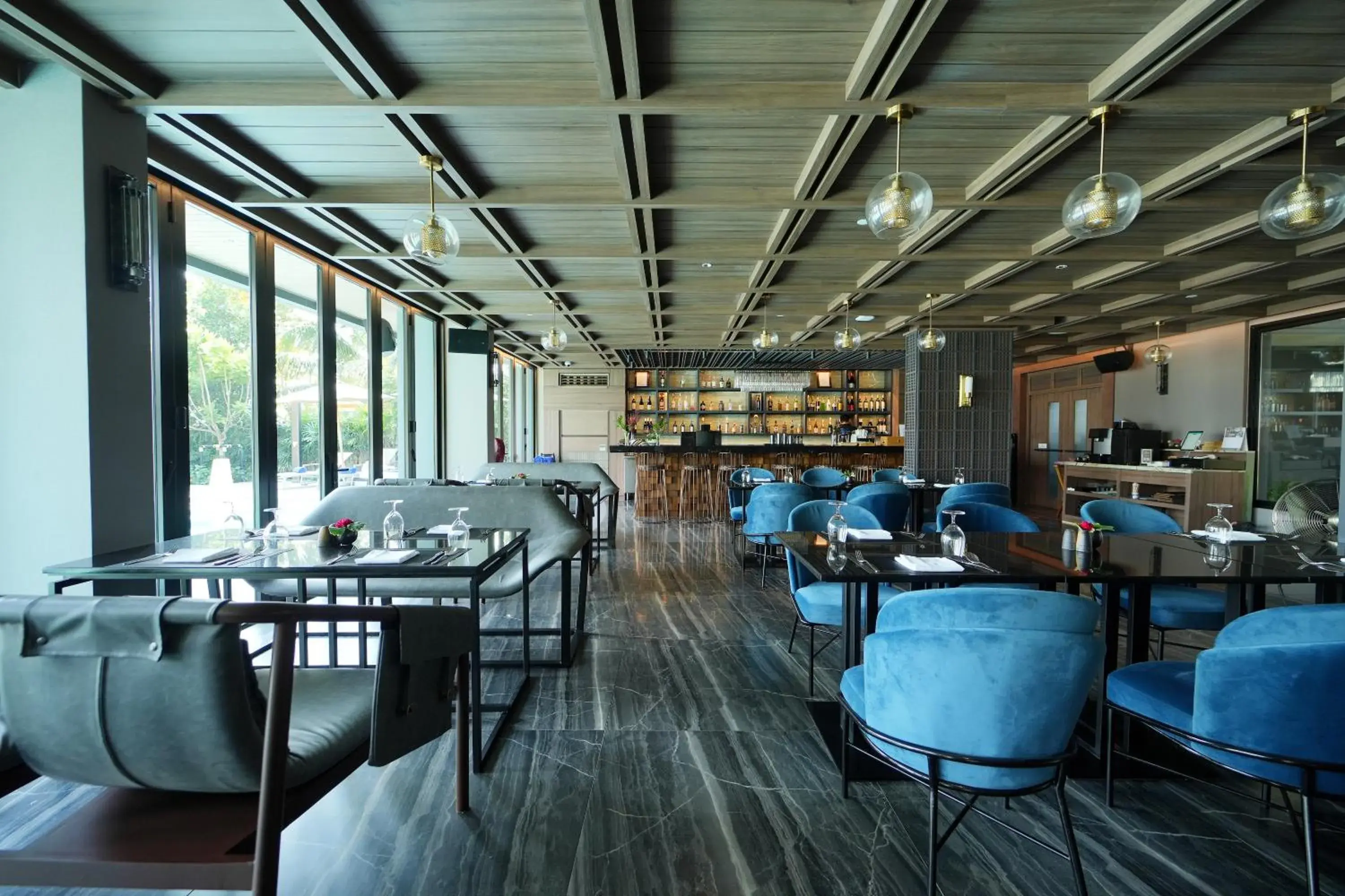 Restaurant/places to eat in Ten Six Hundred, Chao Phraya, Bangkok by Preference, managed by The Ascott Limited Restaurant/places to eat in Ten Six Hundred, Chao Phraya, Bangkok by Preference, managed by The Ascott Limited