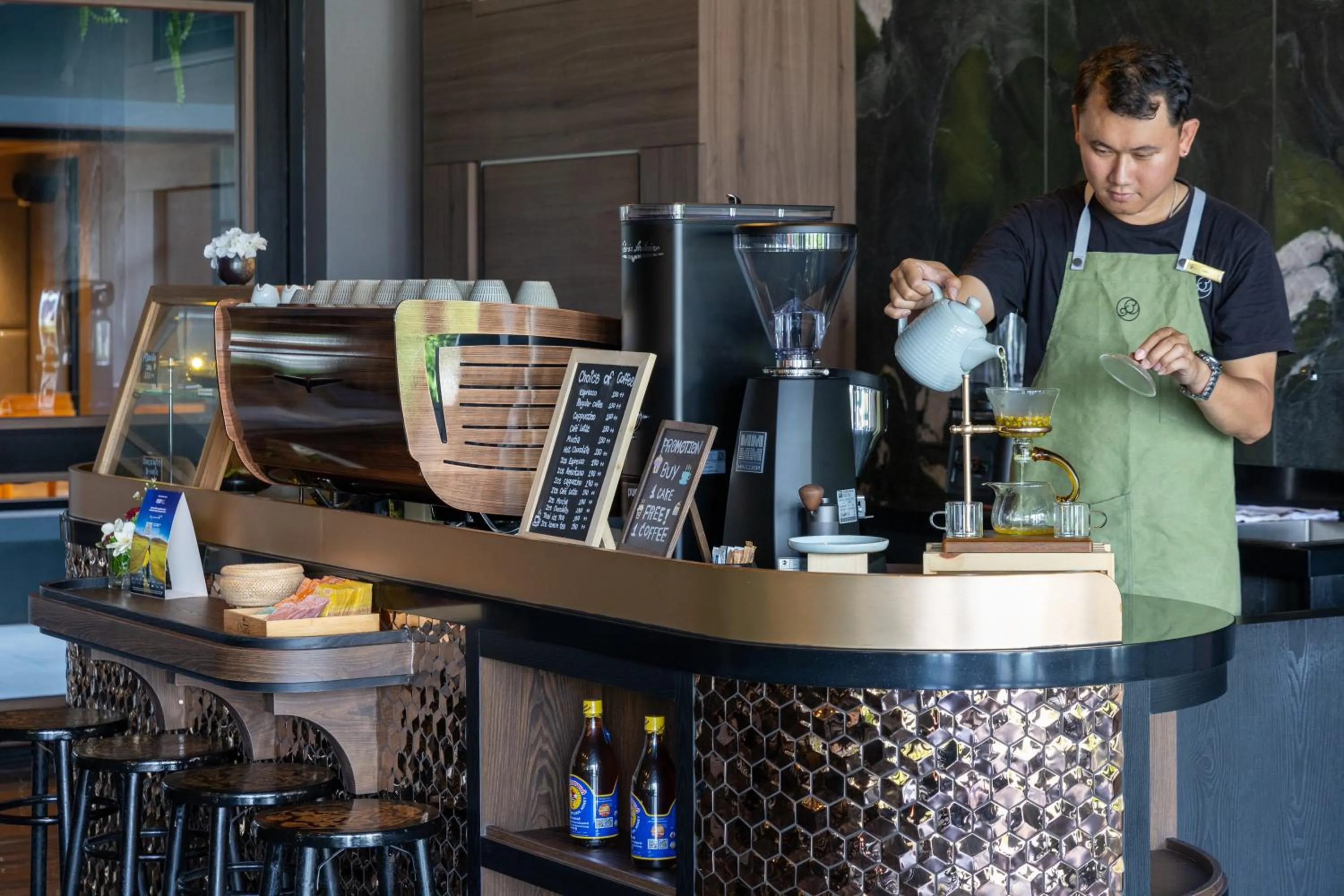 Restaurant/places to eat in Ten Six Hundred, Chao Phraya, Bangkok by Preference, managed by The Ascott Limited