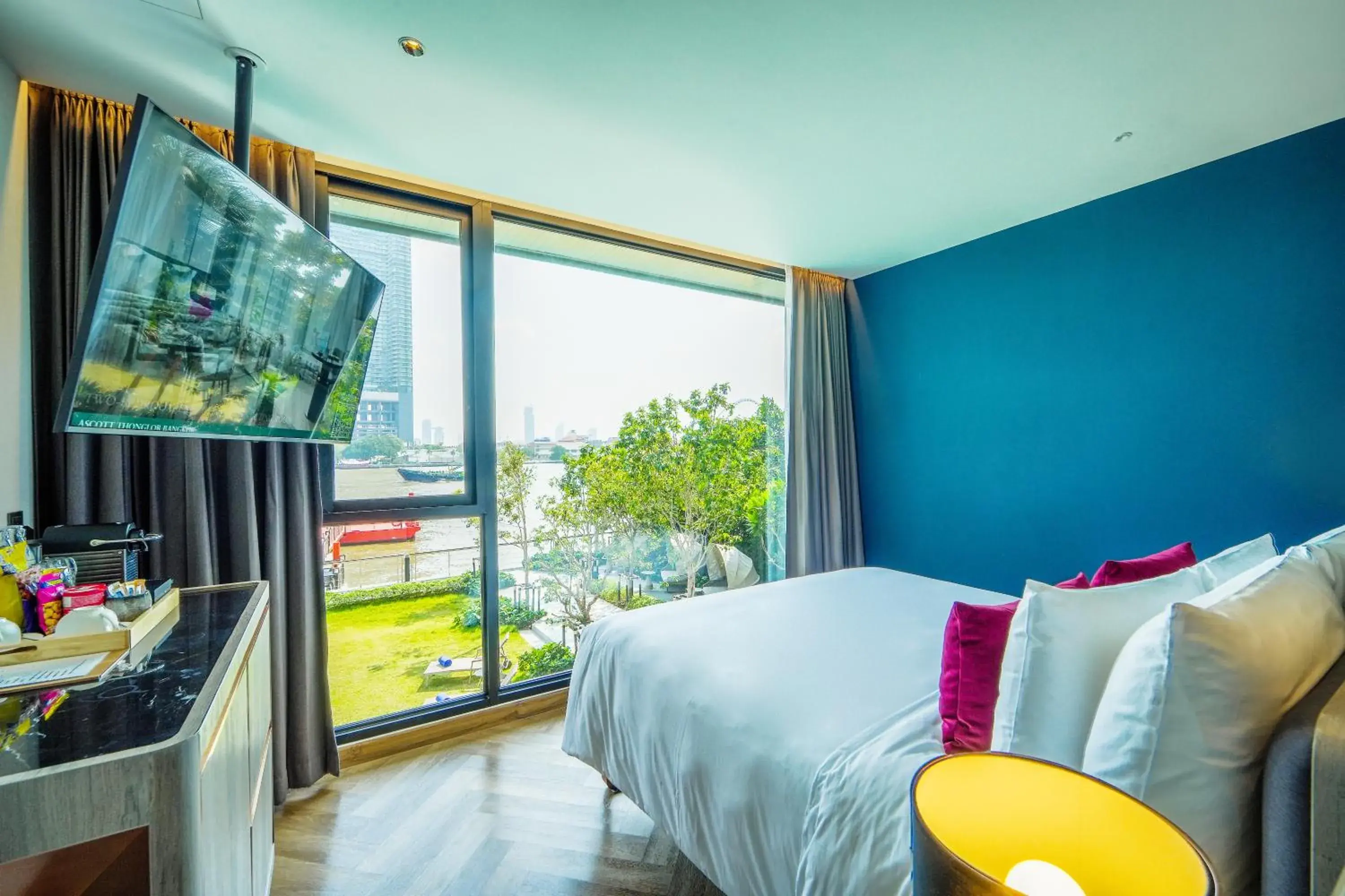 Bed in Ten Six Hundred, Chao Phraya, Bangkok by Preference, managed by The Ascott Limited Bed in Ten Six Hundred, Chao Phraya, Bangkok by Preference, managed by The Ascott Limited
