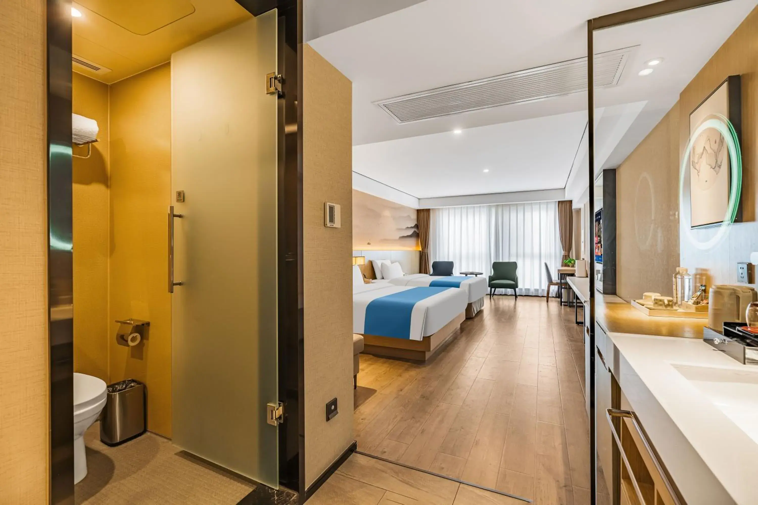 Photo of the whole room, Bed in Ramada Encore by Wyndham Kunming Guandu Photo of the whole room, Bed in Ramada Encore by Wyndham Kunming Guandu