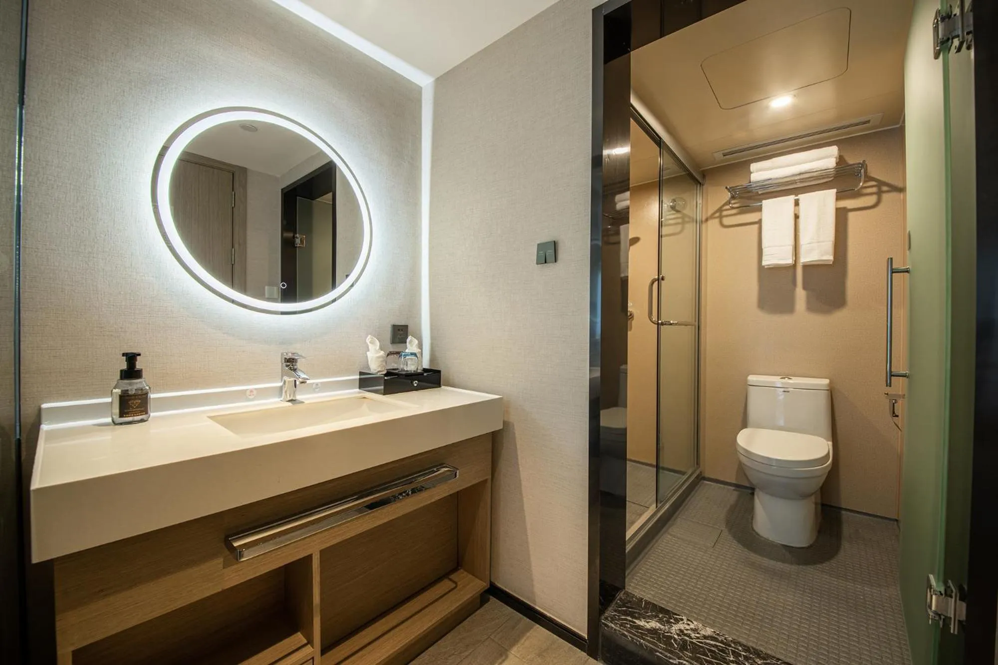 Toilet in Ramada Encore by Wyndham Kunming Guandu