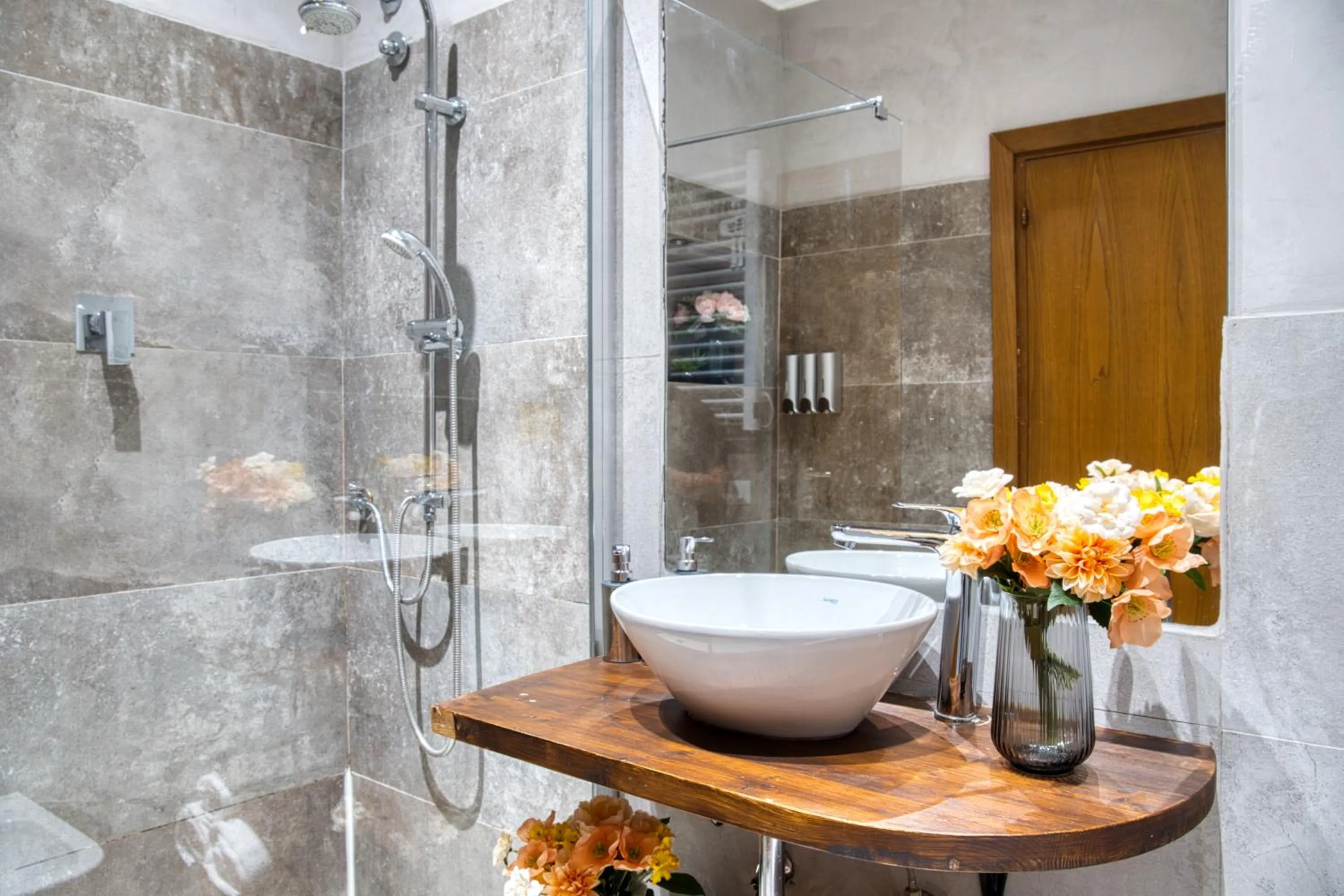 Shower in Di Martino Residence