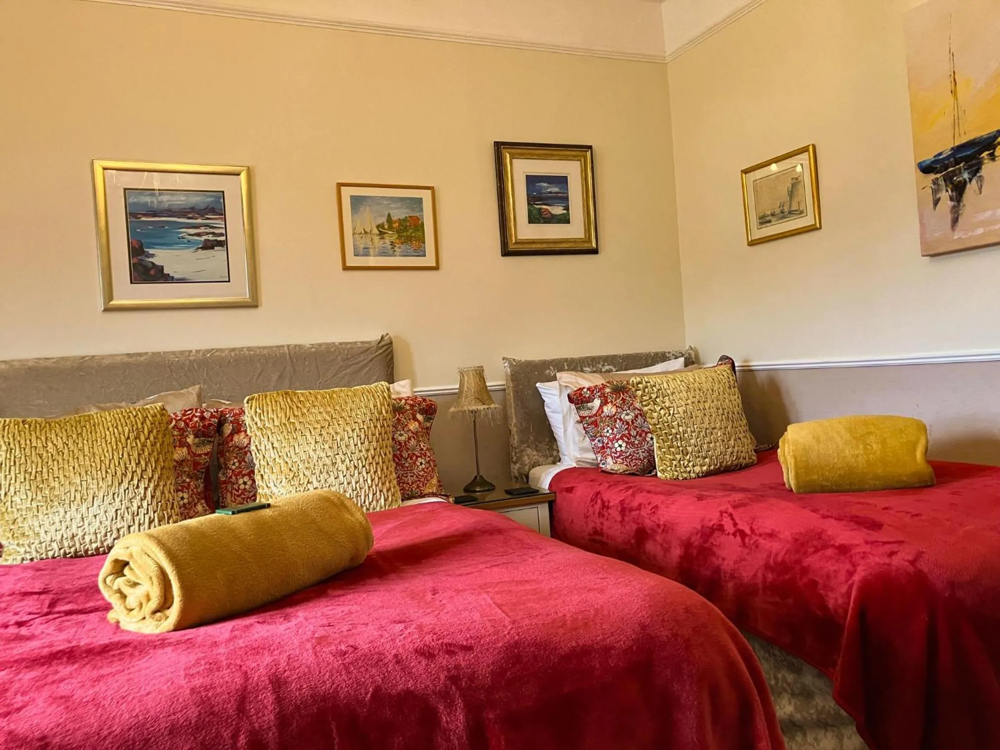 Bed in Maple Bank Country Guest House