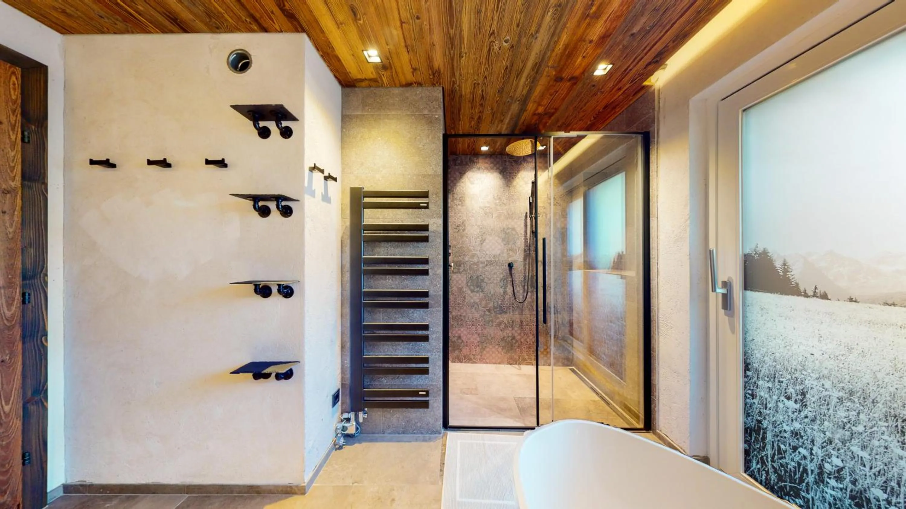 Shower in PitzPlus Appartements