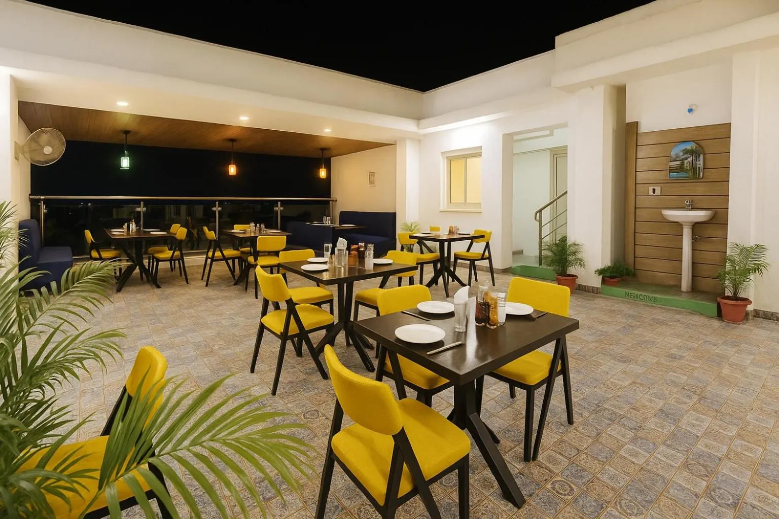 Restaurant/places to eat in Hotel The Heights