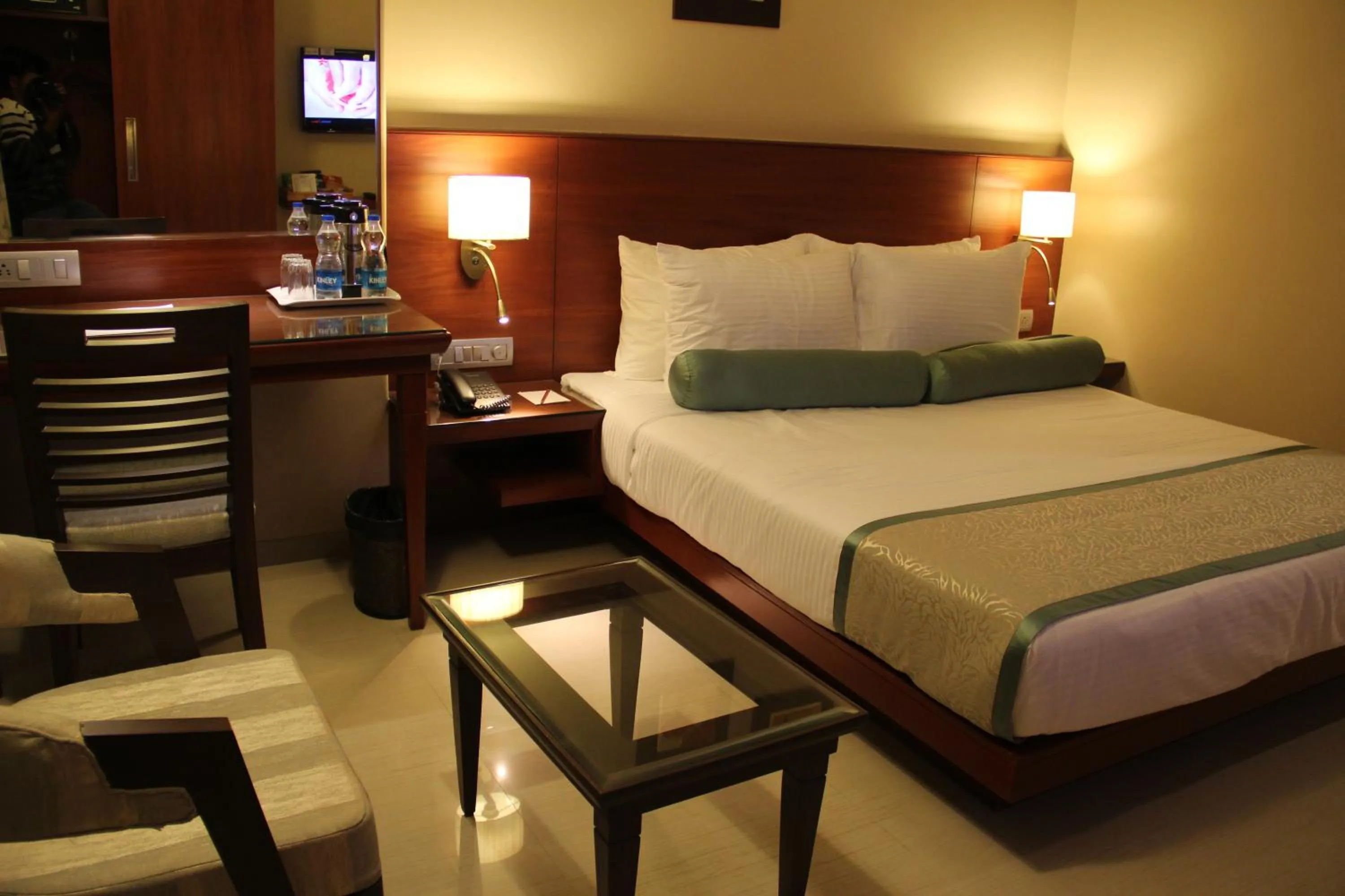 Bedroom, Bed in Hotel Green Olive