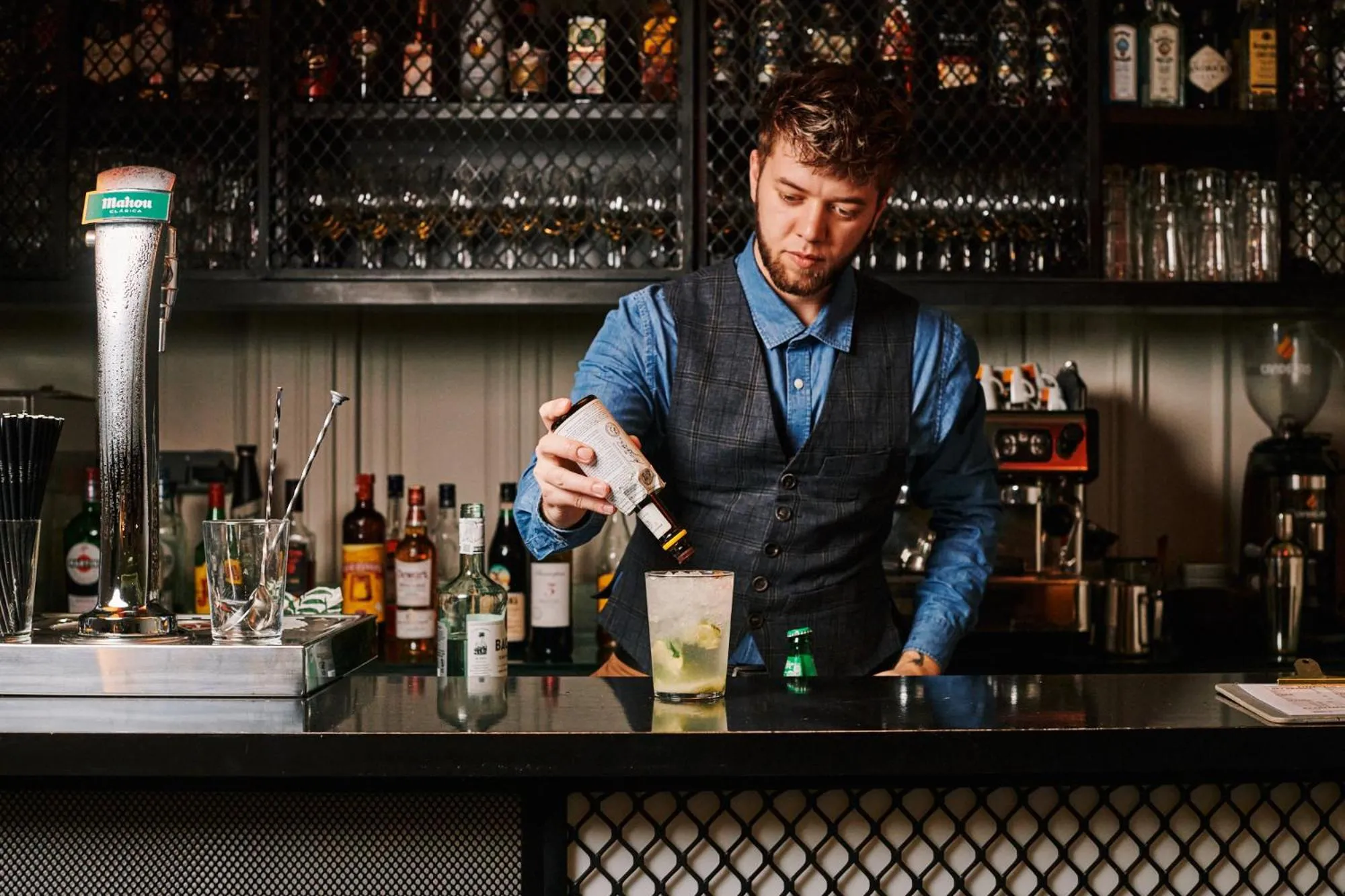 Lounge or bar in Toc Hostel Madrid