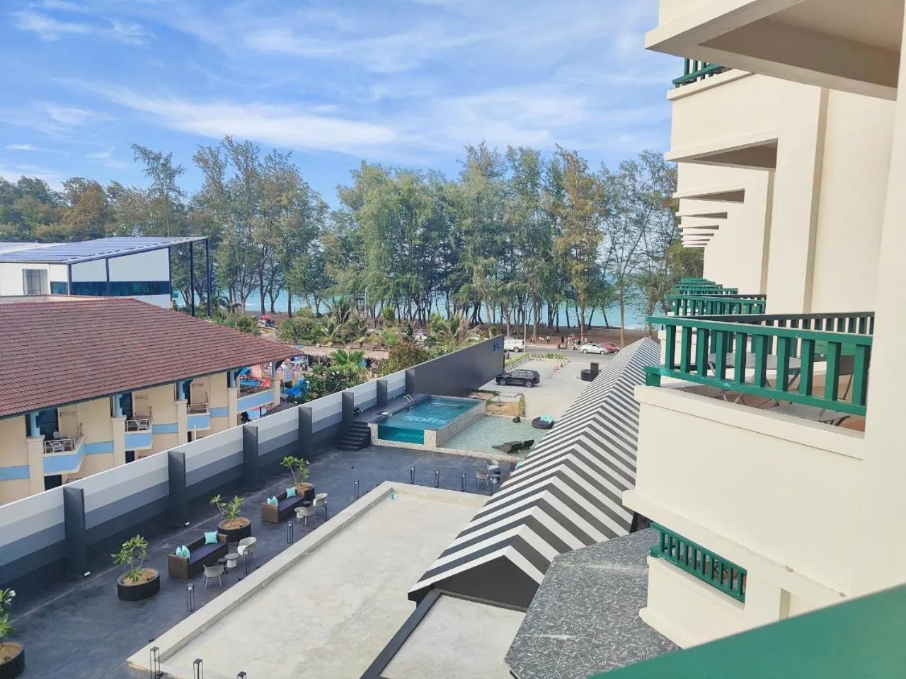 Balcony/Terrace in Solis Beach Hotel Rajamangala