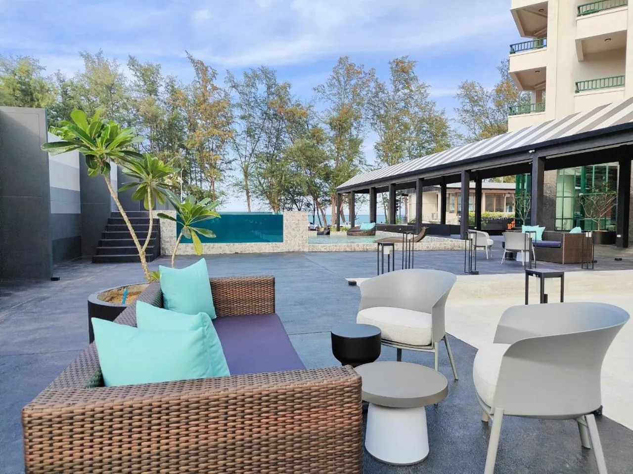 Property building in Solis Beach Hotel Rajamangala
