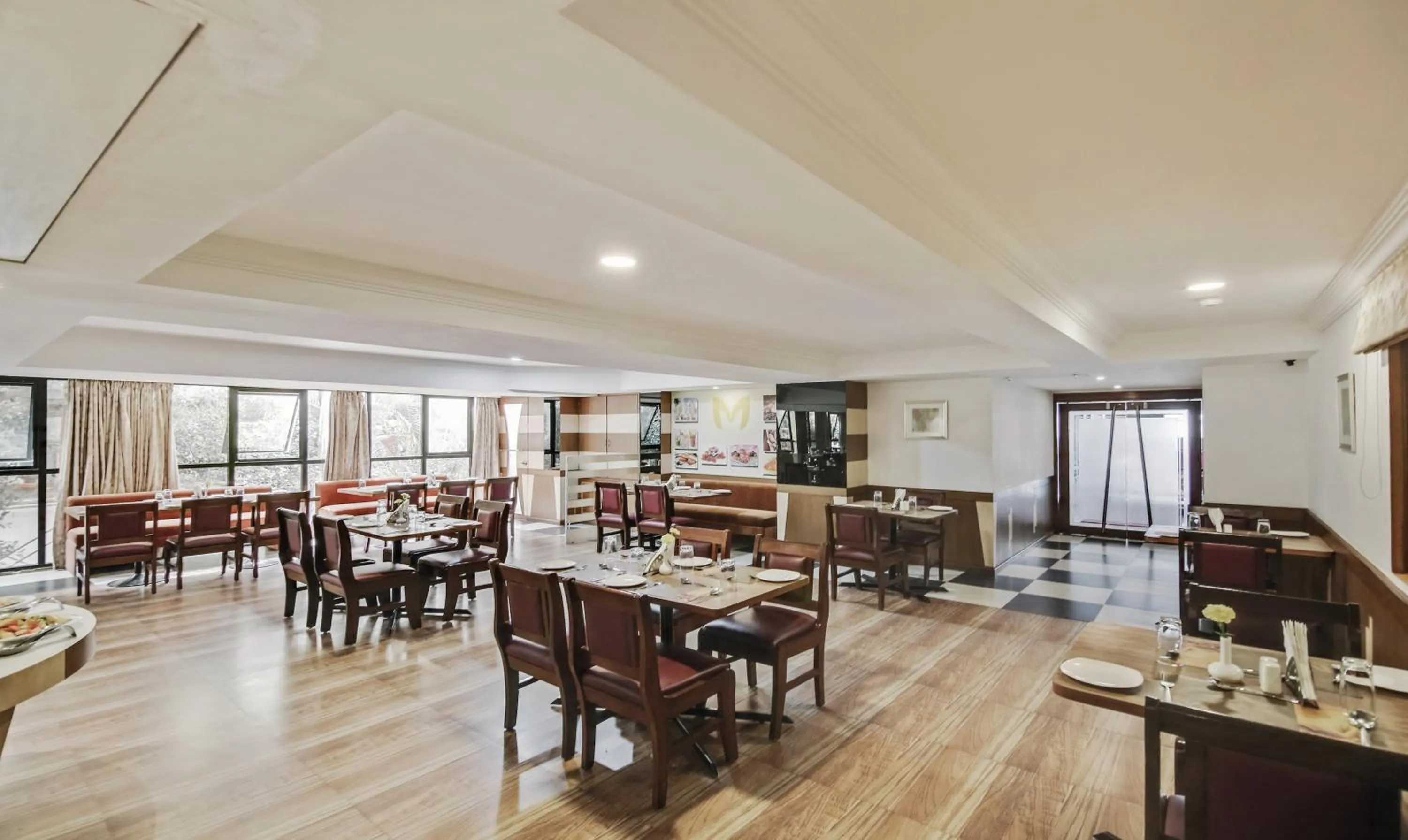 Restaurant/places to eat in Monarch Brigade Road