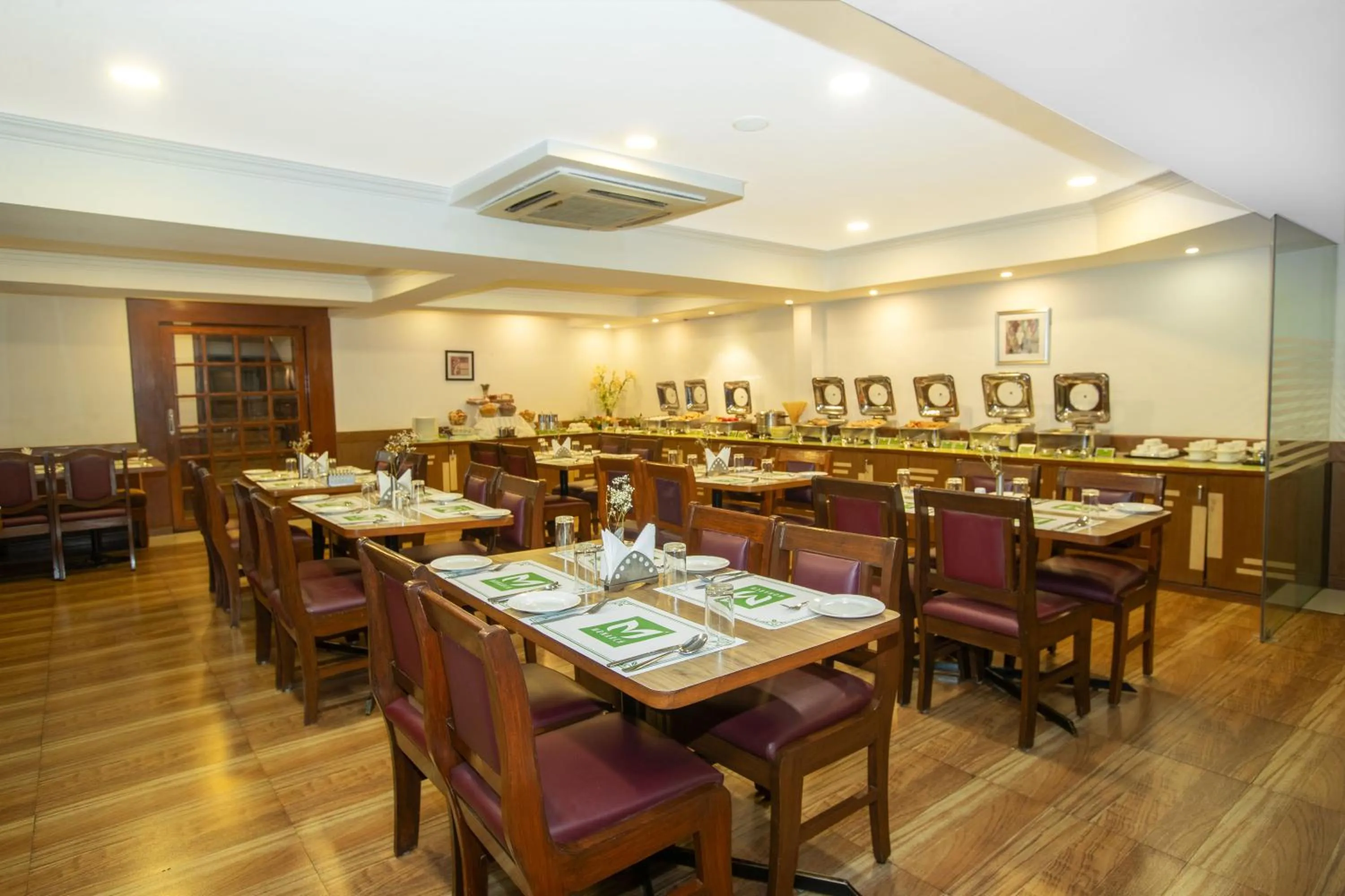 Restaurant/places to eat in Monarch Brigade Road