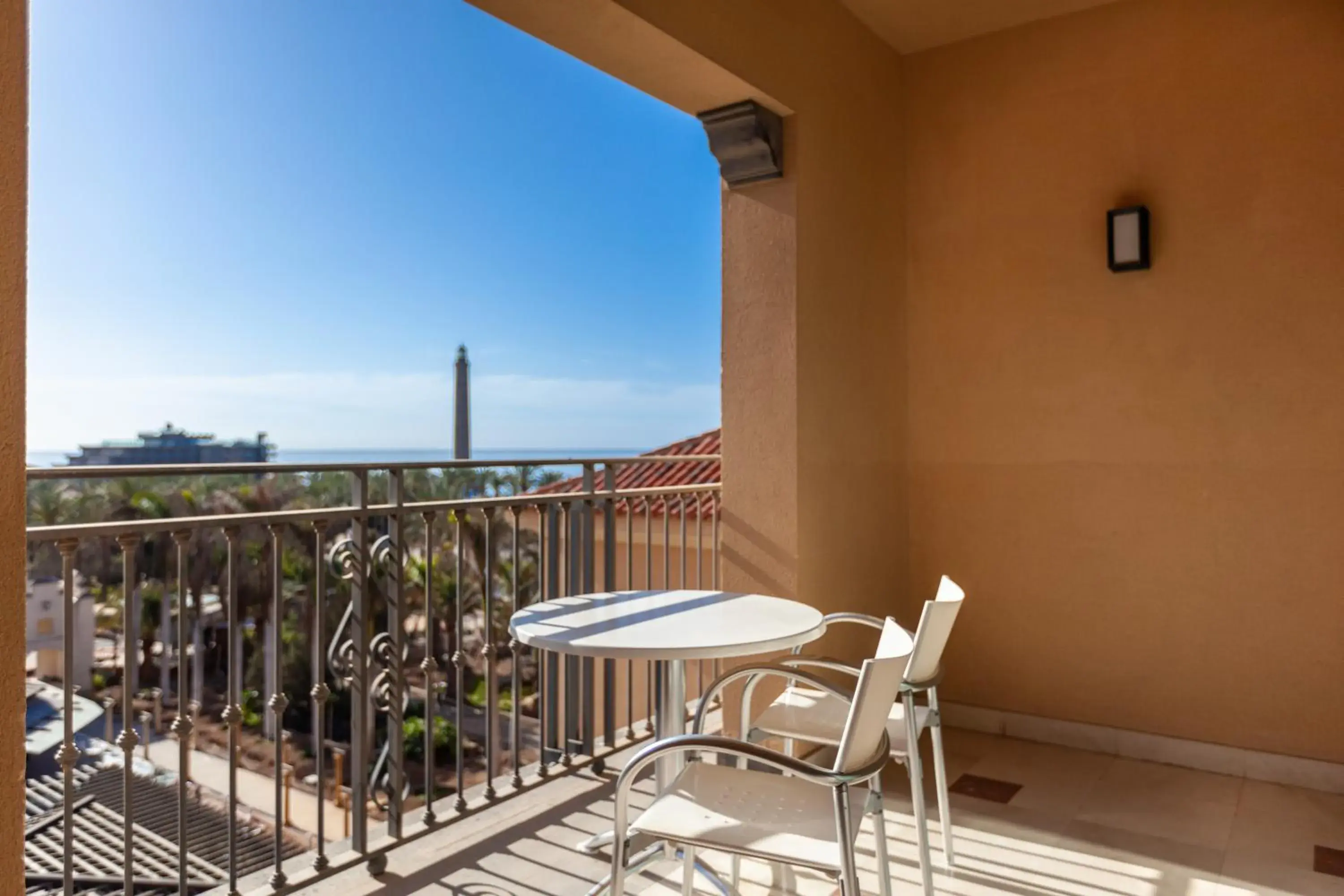 Unique Deluxe - single occupancy in Unique Club at Lopesan Costa Meloneras Resort Unique Deluxe - single occupancy in Unique Club at Lopesan Costa Meloneras Resort