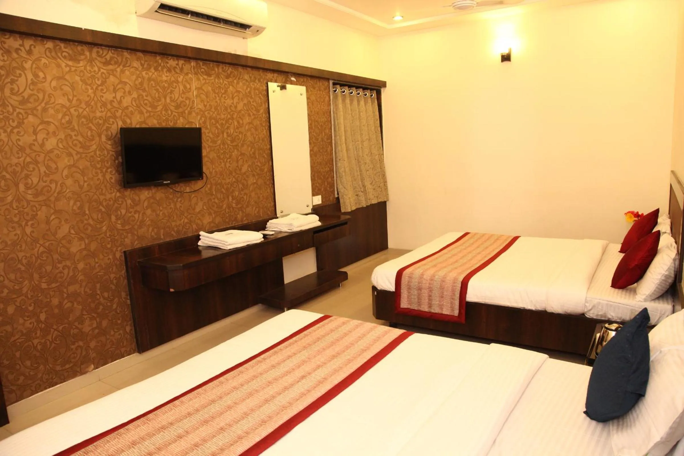 City view, Bed in Hotel Sai Ramanand