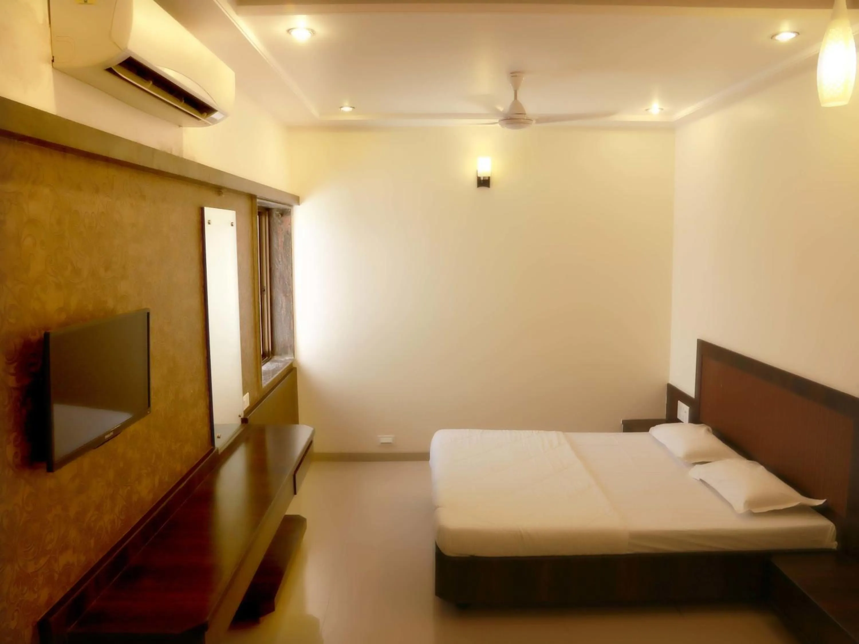 Photo of the whole room, Bed in Hotel Sai Ramanand