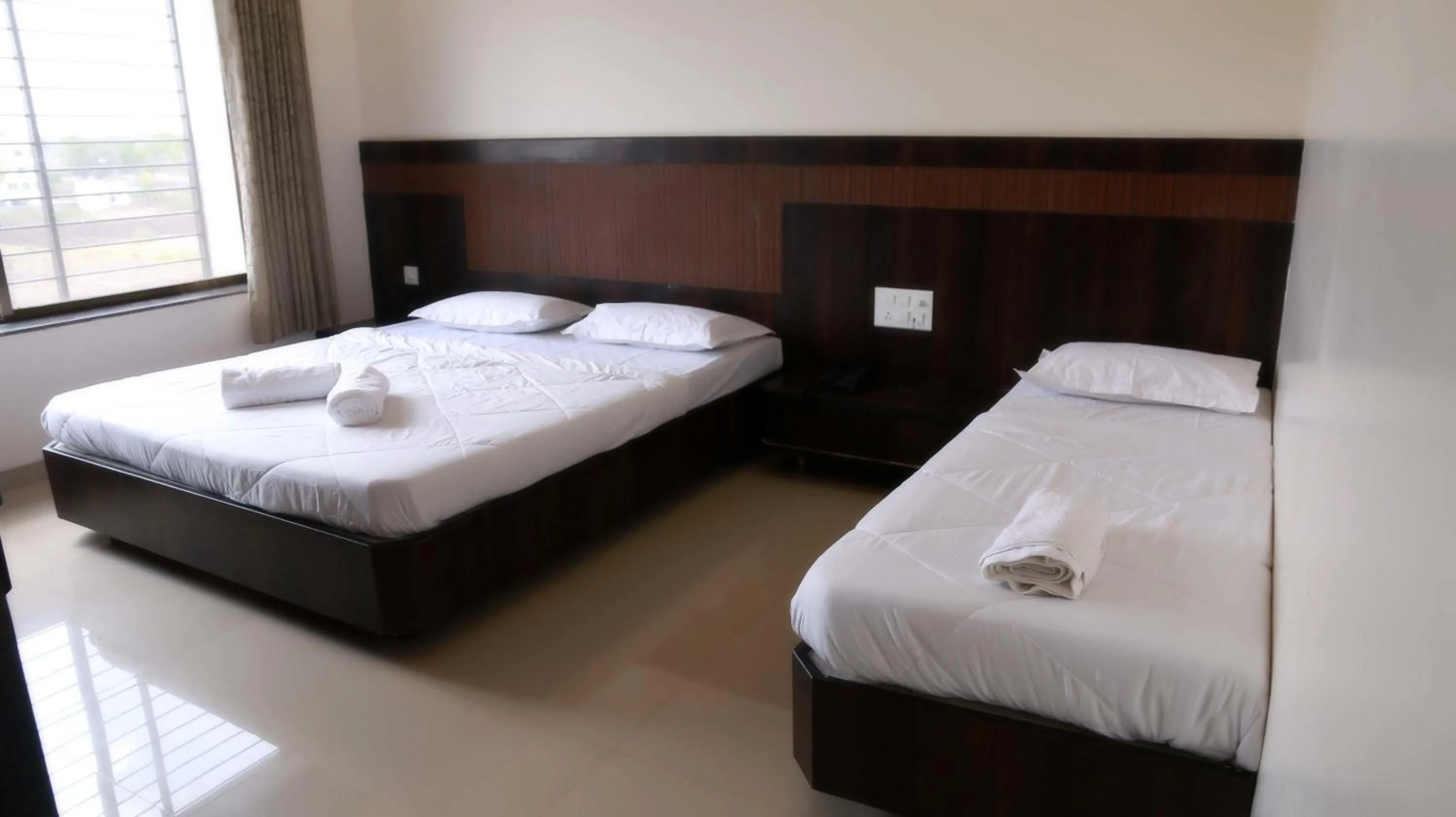 Bedroom, Bed in Hotel Sai Ramanand
