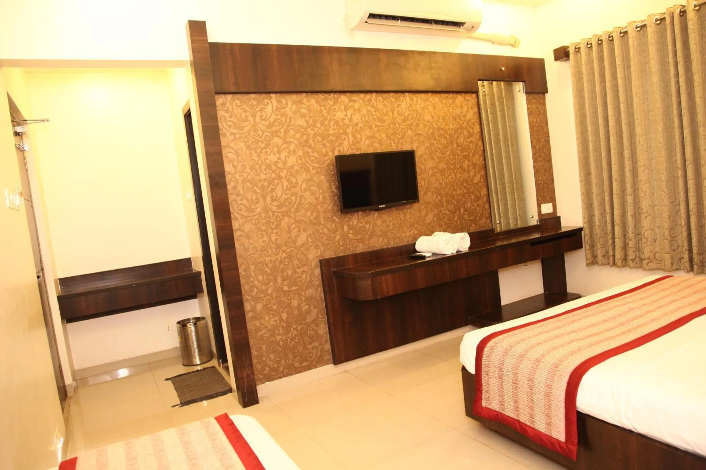 City view, Bed in Hotel Sai Ramanand