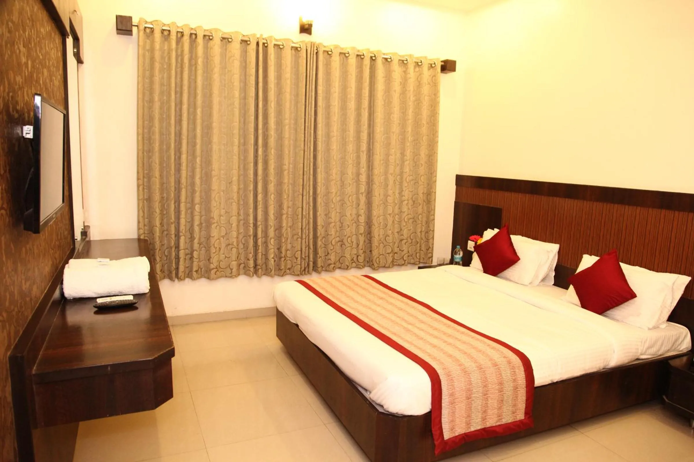 Photo of the whole room, Bed in Hotel Sai Ramanand