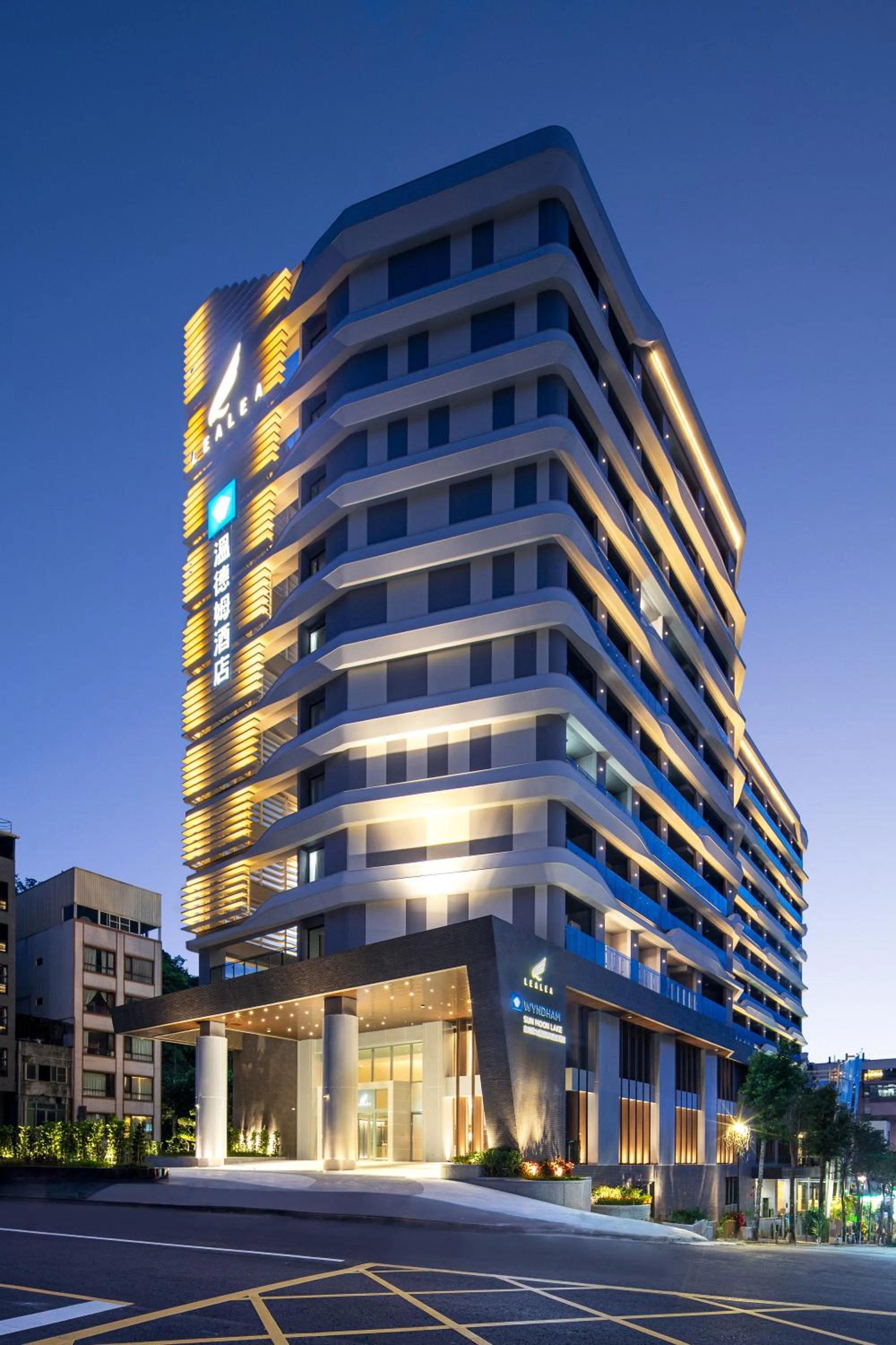 Night in Wyndham Sun Moon Lake