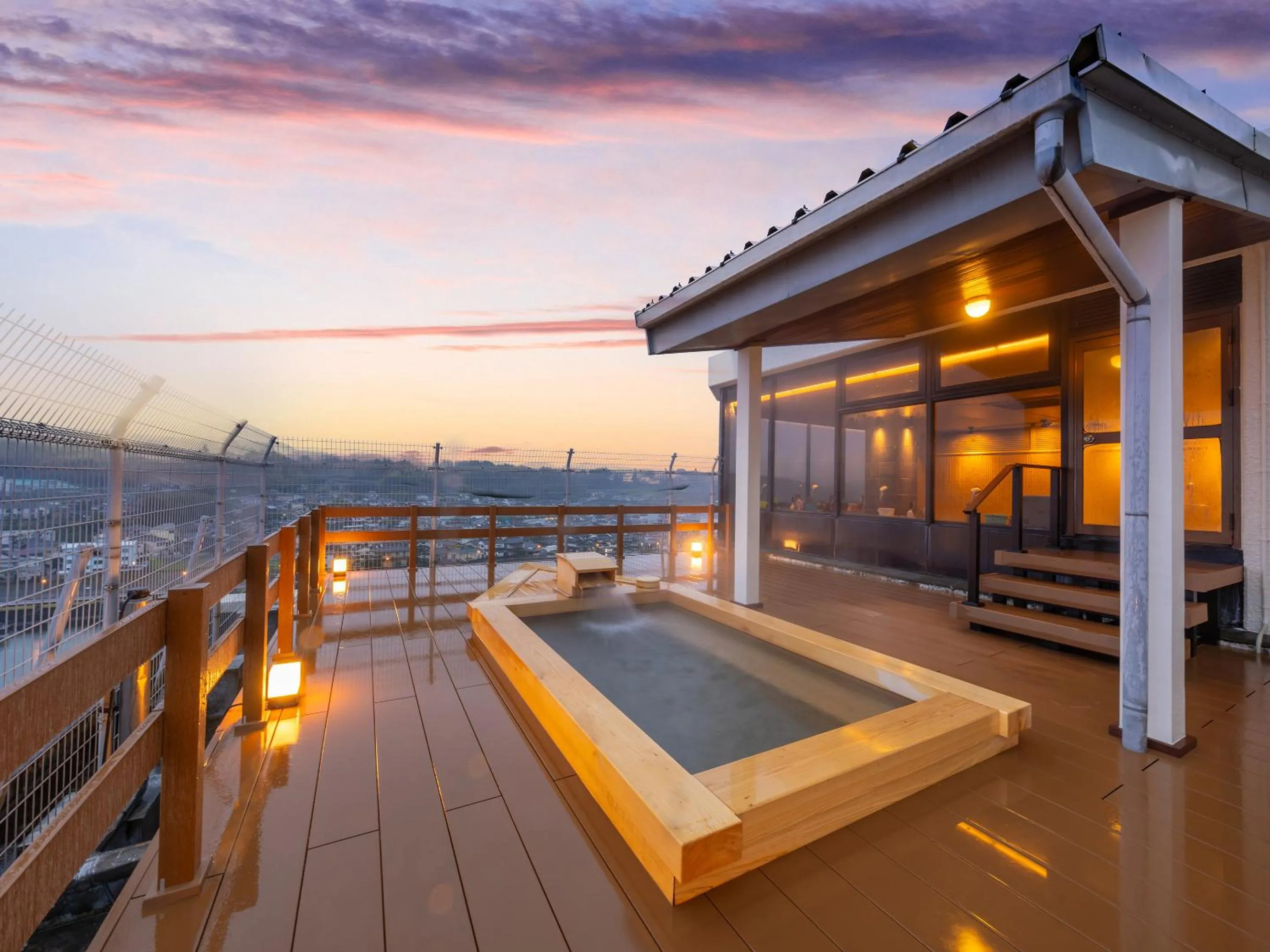 Open Air Bath in Mikuma Hotel