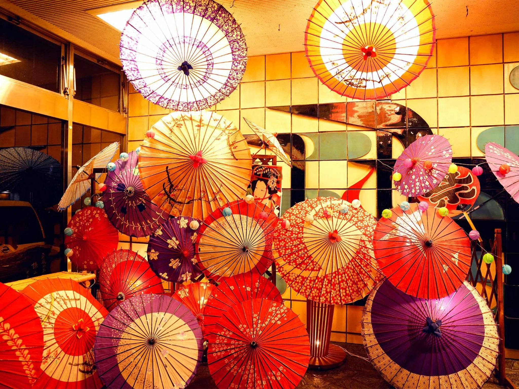 Decorative detail in Mikuma Hotel