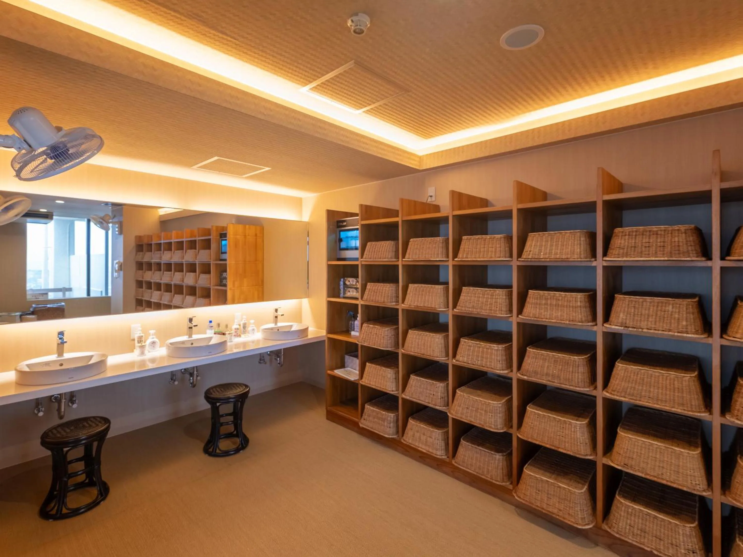 Public Bath in Mikuma Hotel