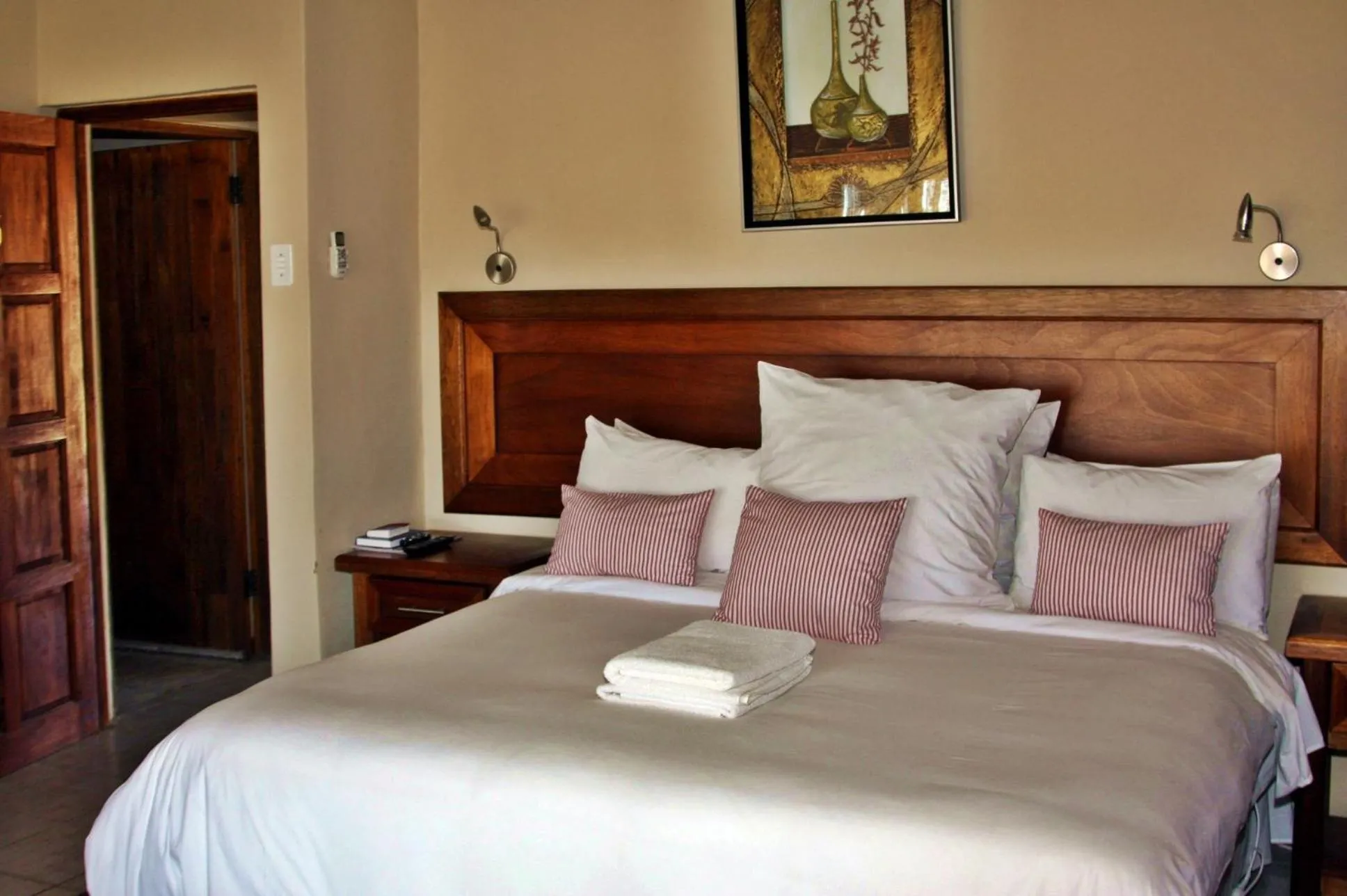 Honeymoon Suite in Mountain View Guest House
