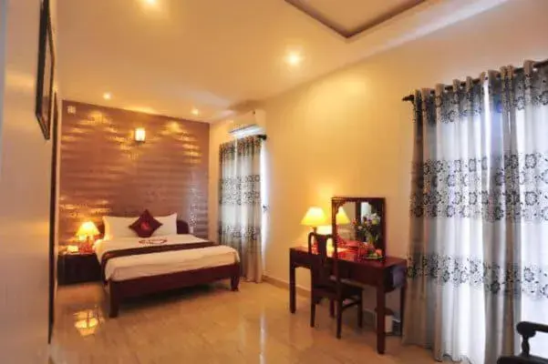 Balcony/Terrace, Bed in Hong Thien Ruby Hotel Balcony/Terrace, Bed in Hong Thien Ruby Hotel