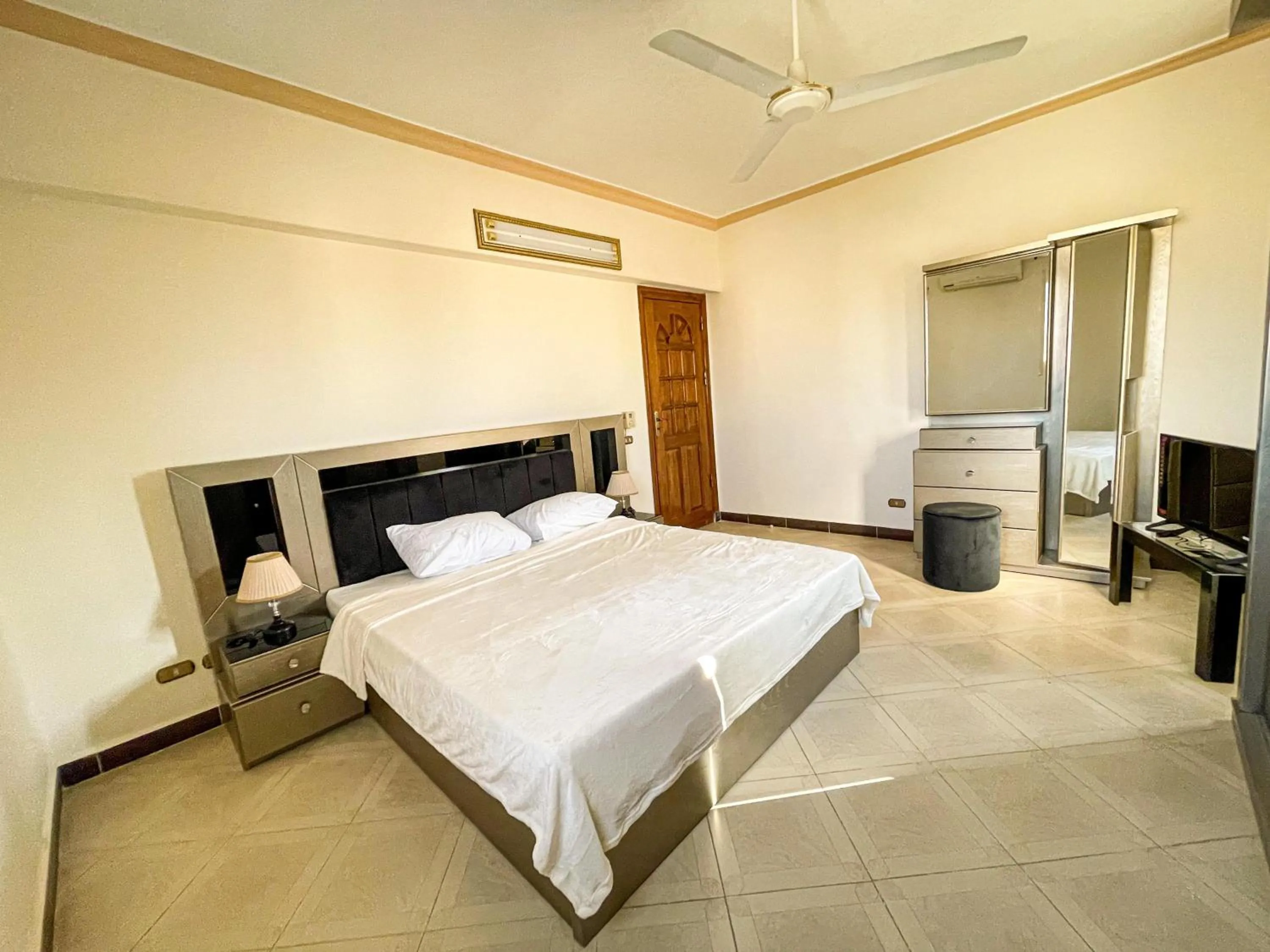 2BD Apartment in a rooftop with a private terrace
