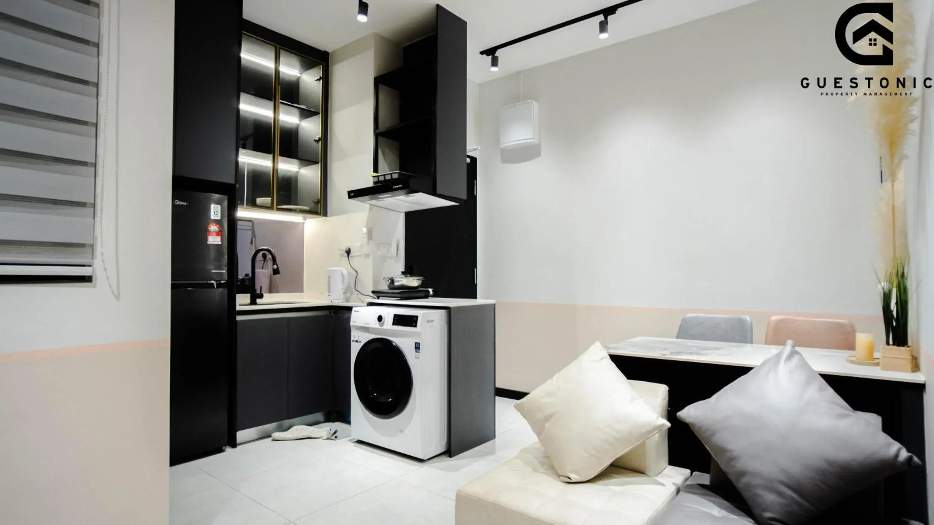 NeuSuite Cozy Studio by GUESTONIC NeuSuite Cozy Studio by GUESTONIC
